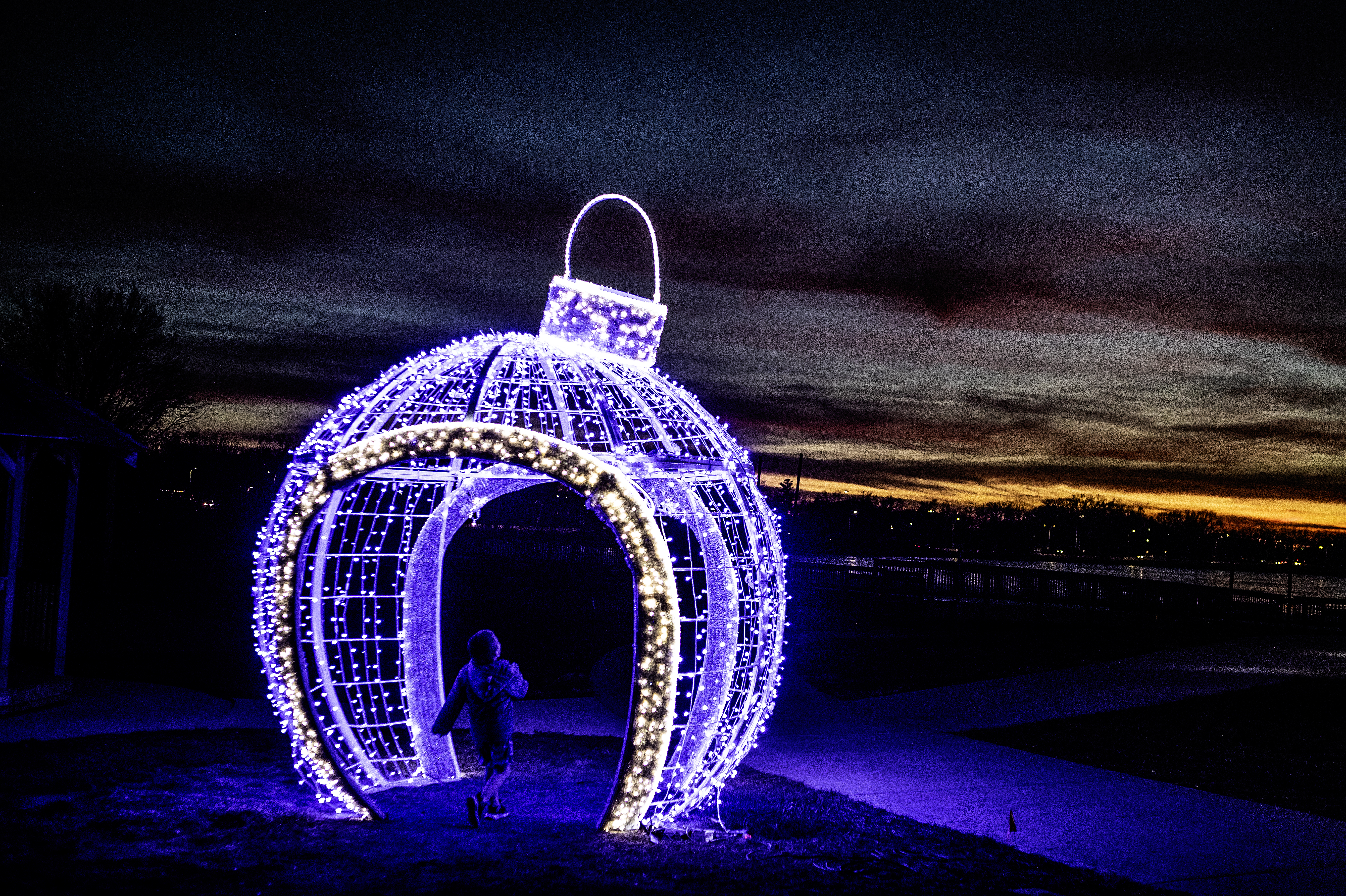Holiday light displays delight communities across Minnesota - Vimarsana News