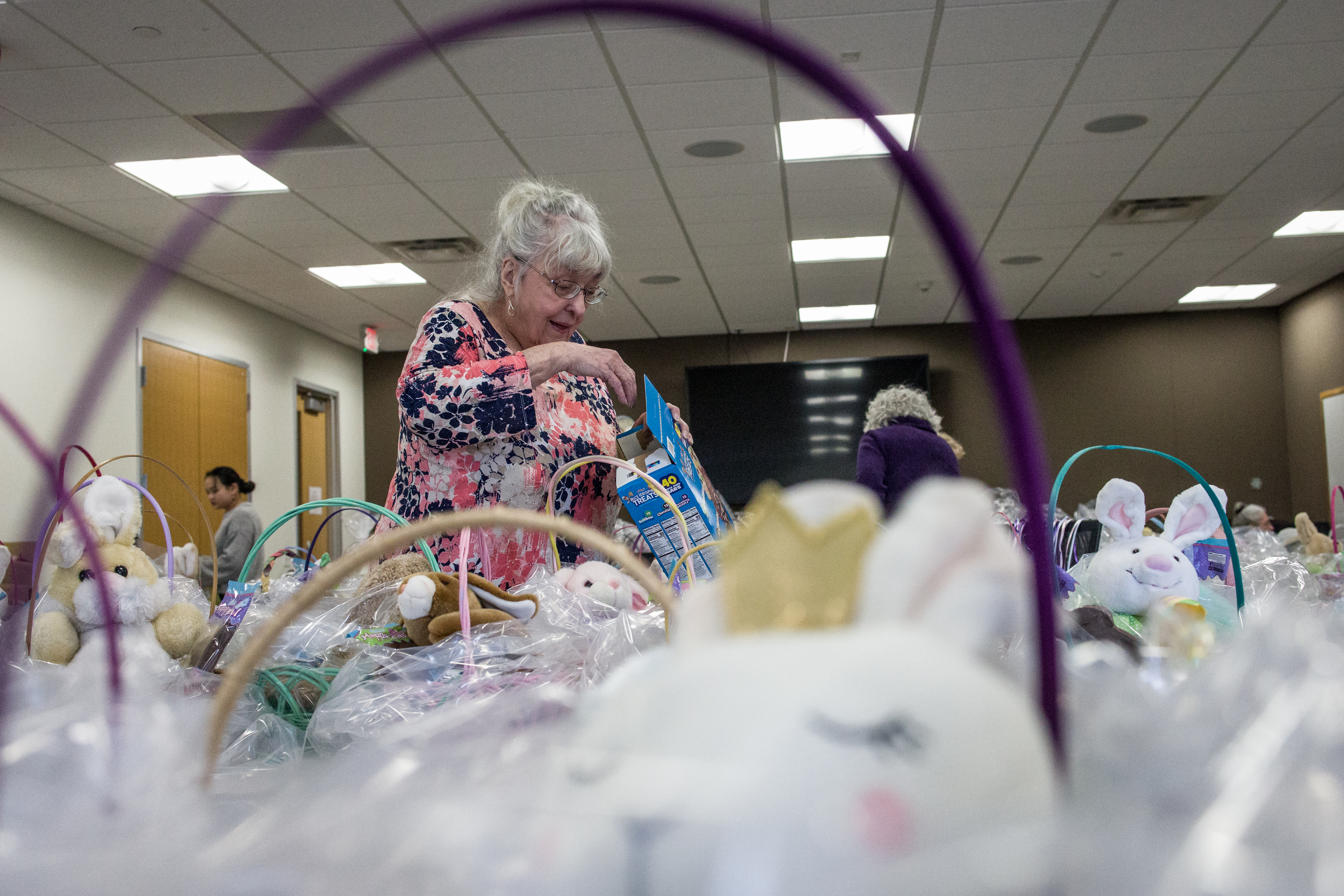 Rochester volunteer group assembles 183 Easter baskets for children - Vimarsana News