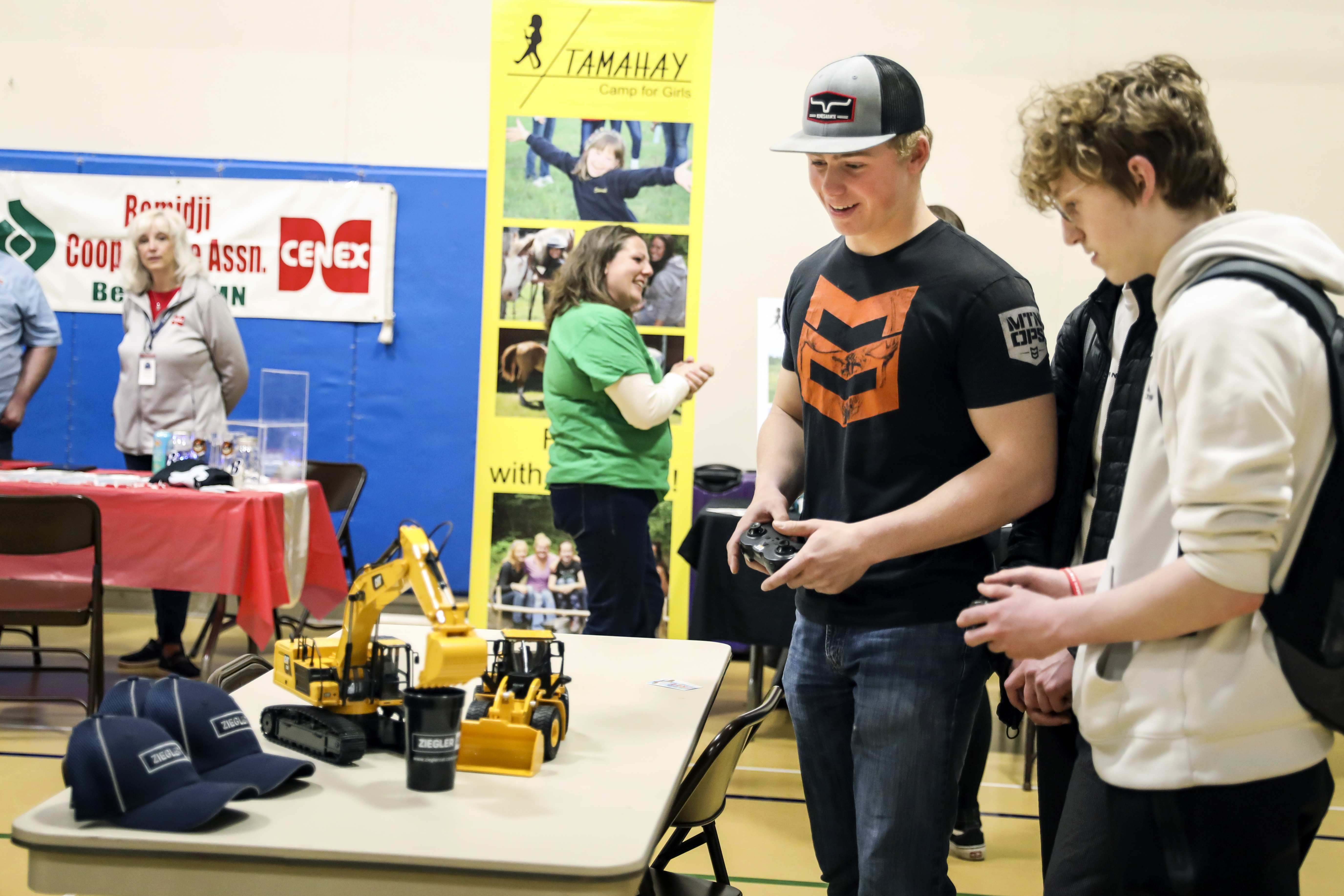 Bemidji Career Academies hosts inaugural hiring fair at Bemidji High School - Vimarsana News