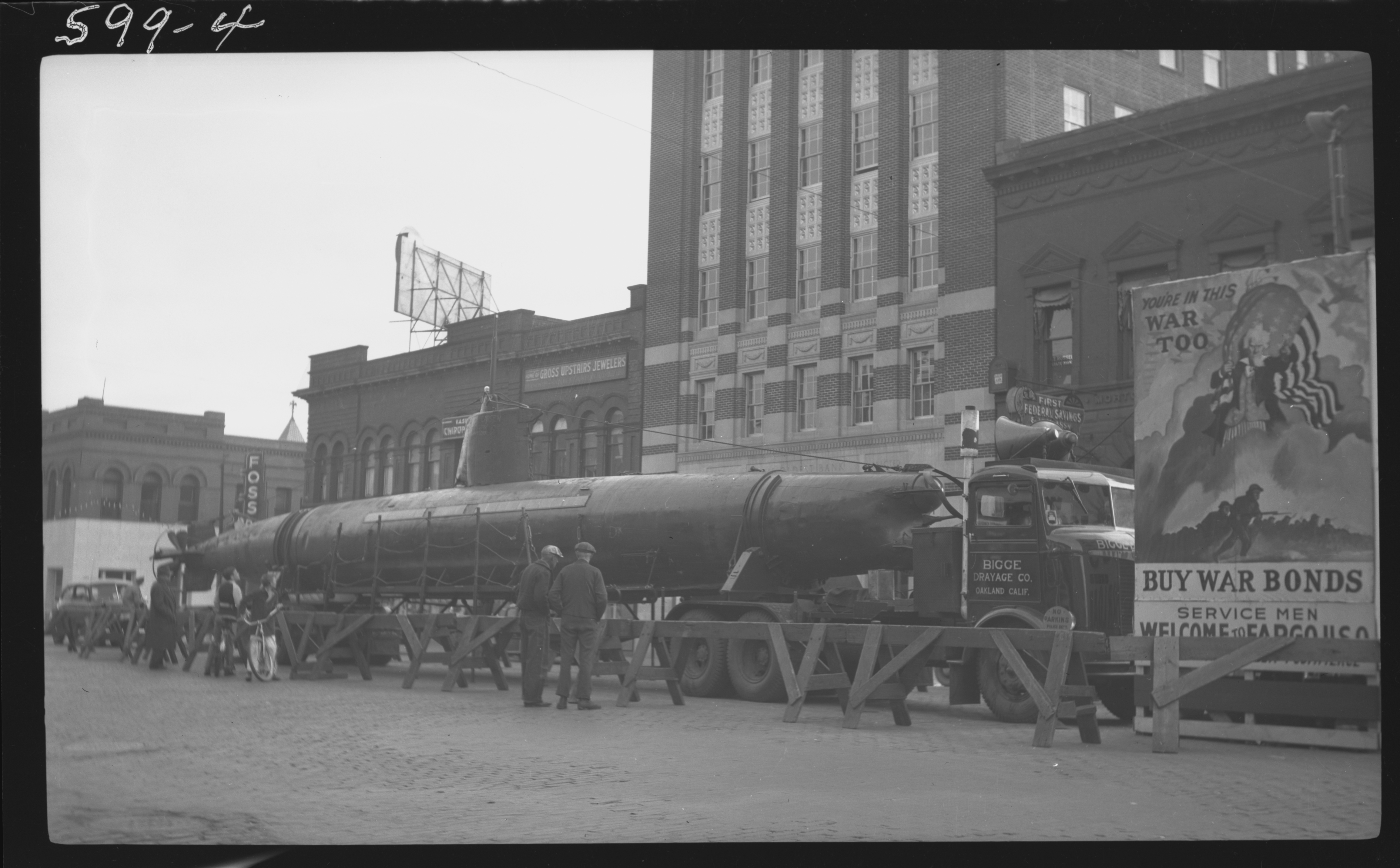80 years ago, thousands flocked to downtown Fargo to see a captured Japanese submarine - Vimarsana News