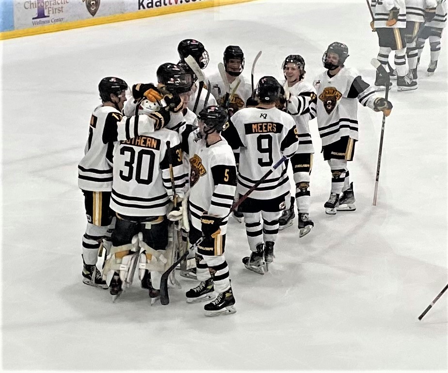 Oh, four-peat's sake: Familiar faces help Rochester Grizzlies lock up another division championship - Vimarsana News