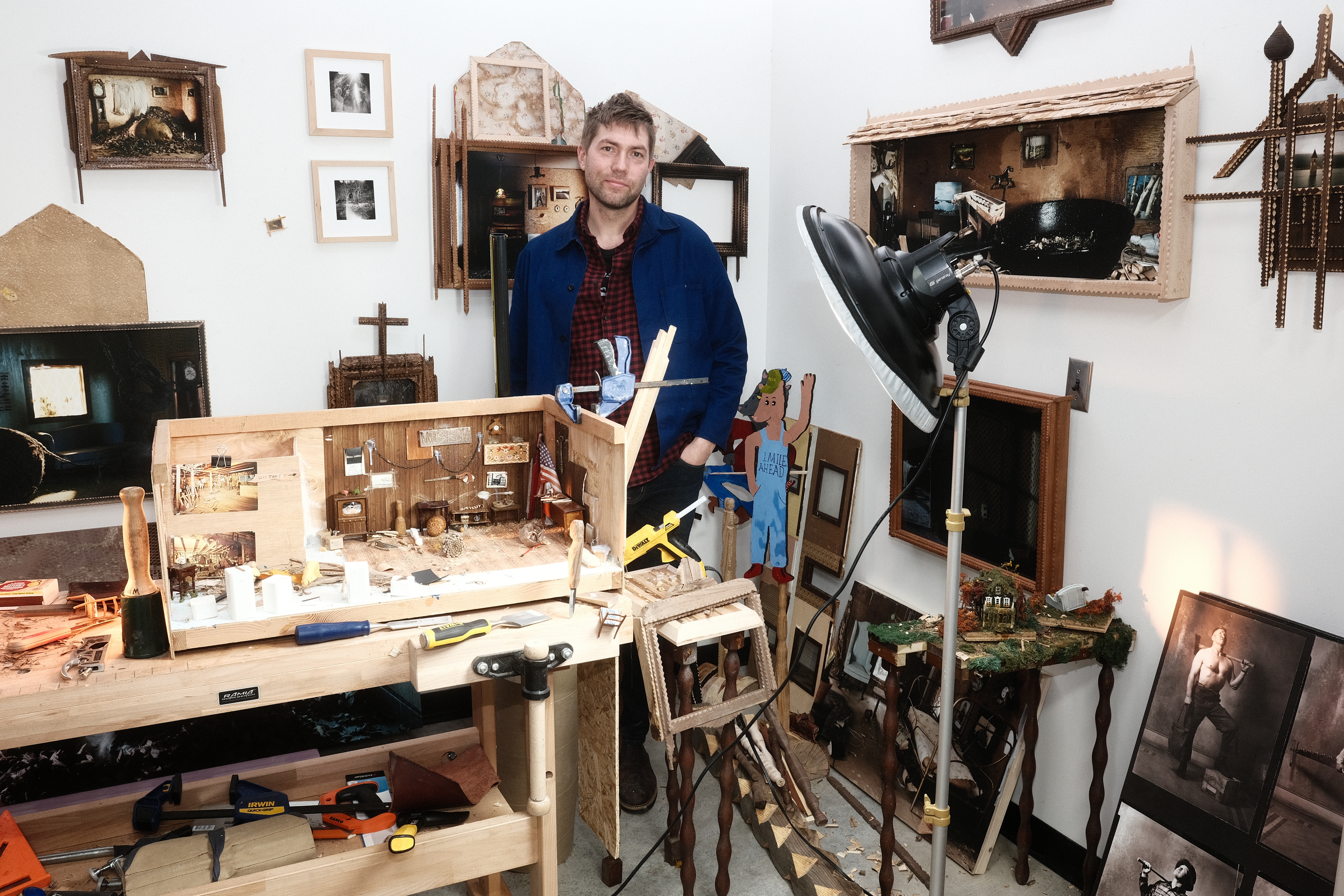 Nik Nerburn creates magic with art exhibit at the New London Little Theatre - Vimarsana News