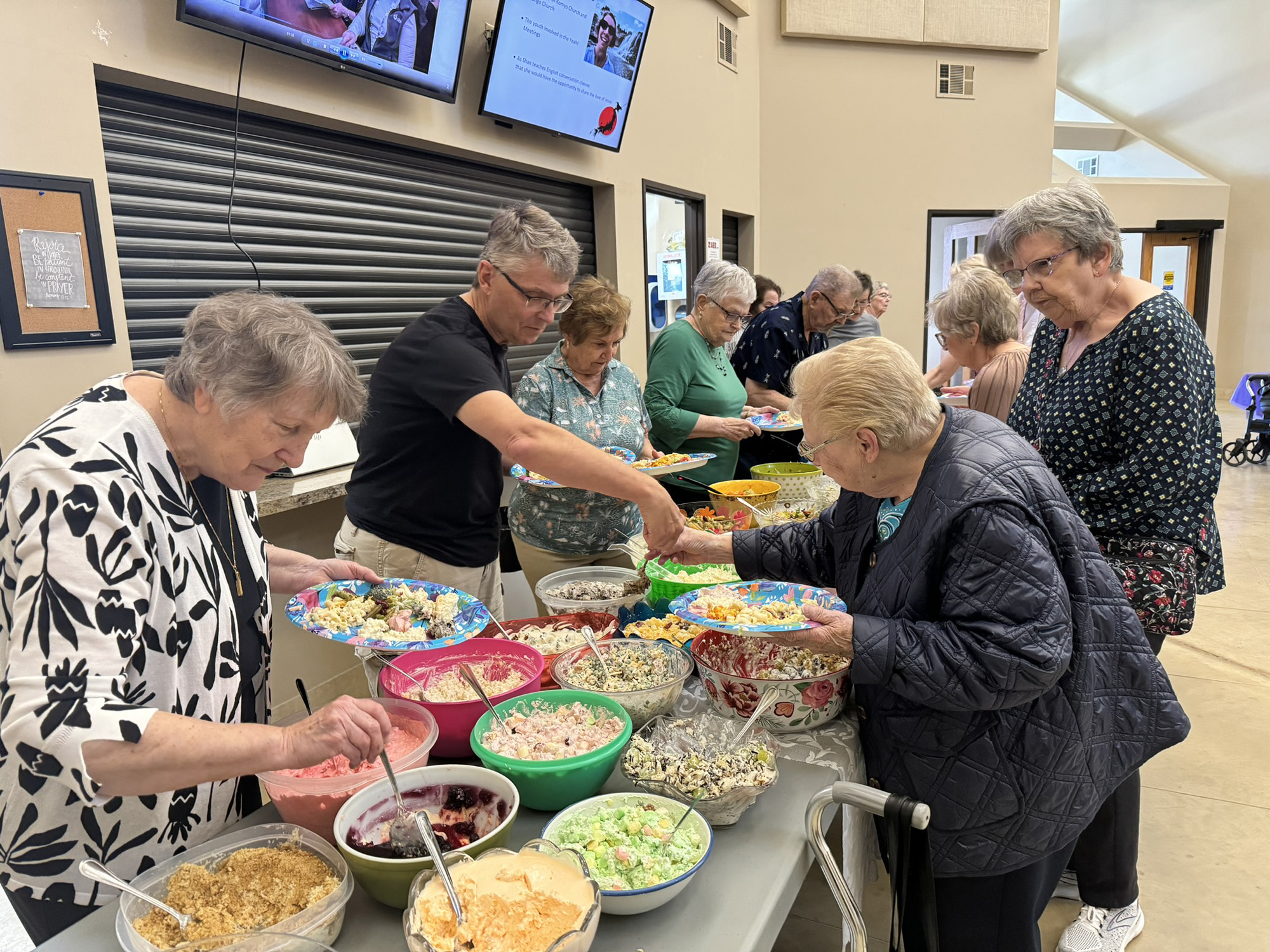 JRMC Auxiliary's Salad Luncheon fundraiser raises $1,200 - Vimarsana News