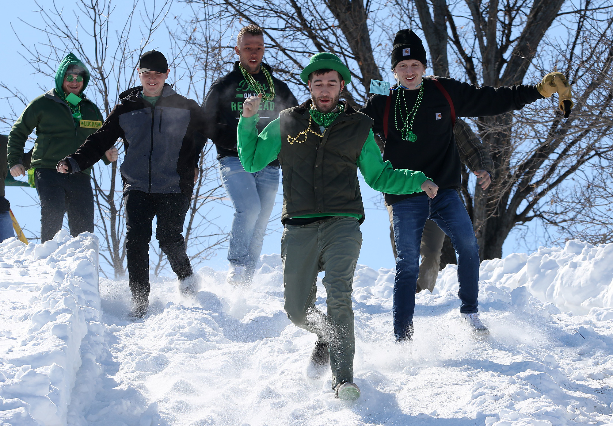 At least 800 people participate in 44th Annual Runnin O' the Green - Vimarsana News