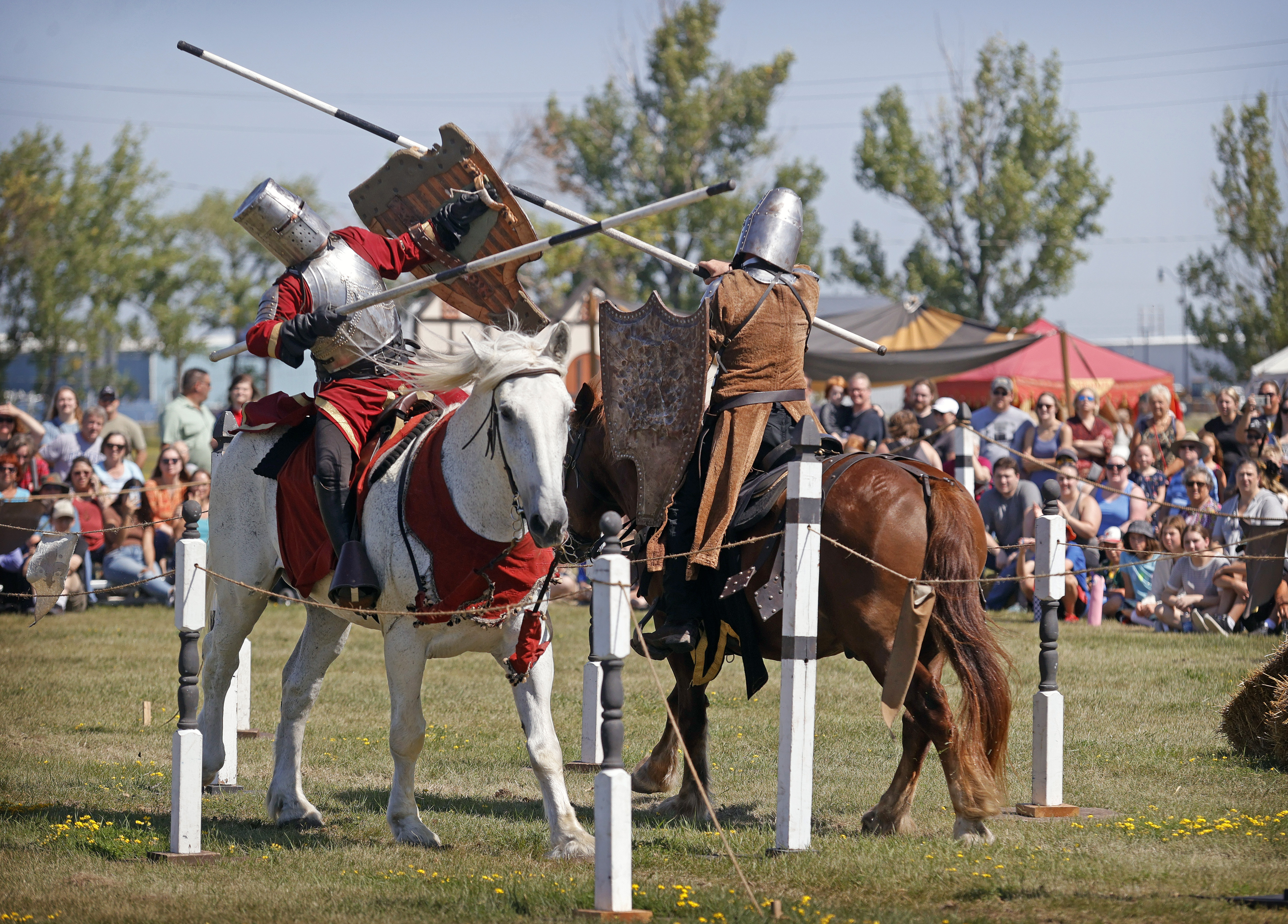 Fair(e) play? Dueling Fargo area Renaissance festivals leave fans in the Dark Ages - Vimarsana News