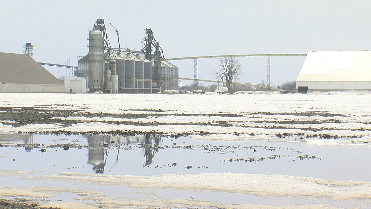 Dry soil proving helpful in flood fight, but rain can change the course of forecasts - Vimarsana News