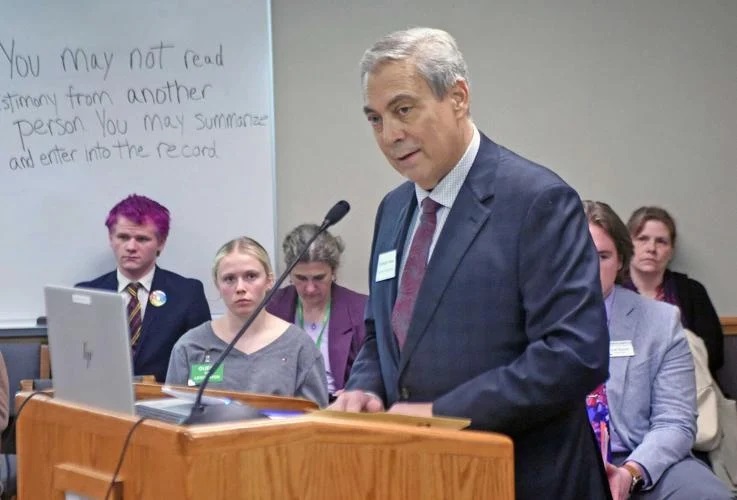 North Dakota lawmakers advance bills for aid to pregnant women after Dobbs ruling - Vimarsana News