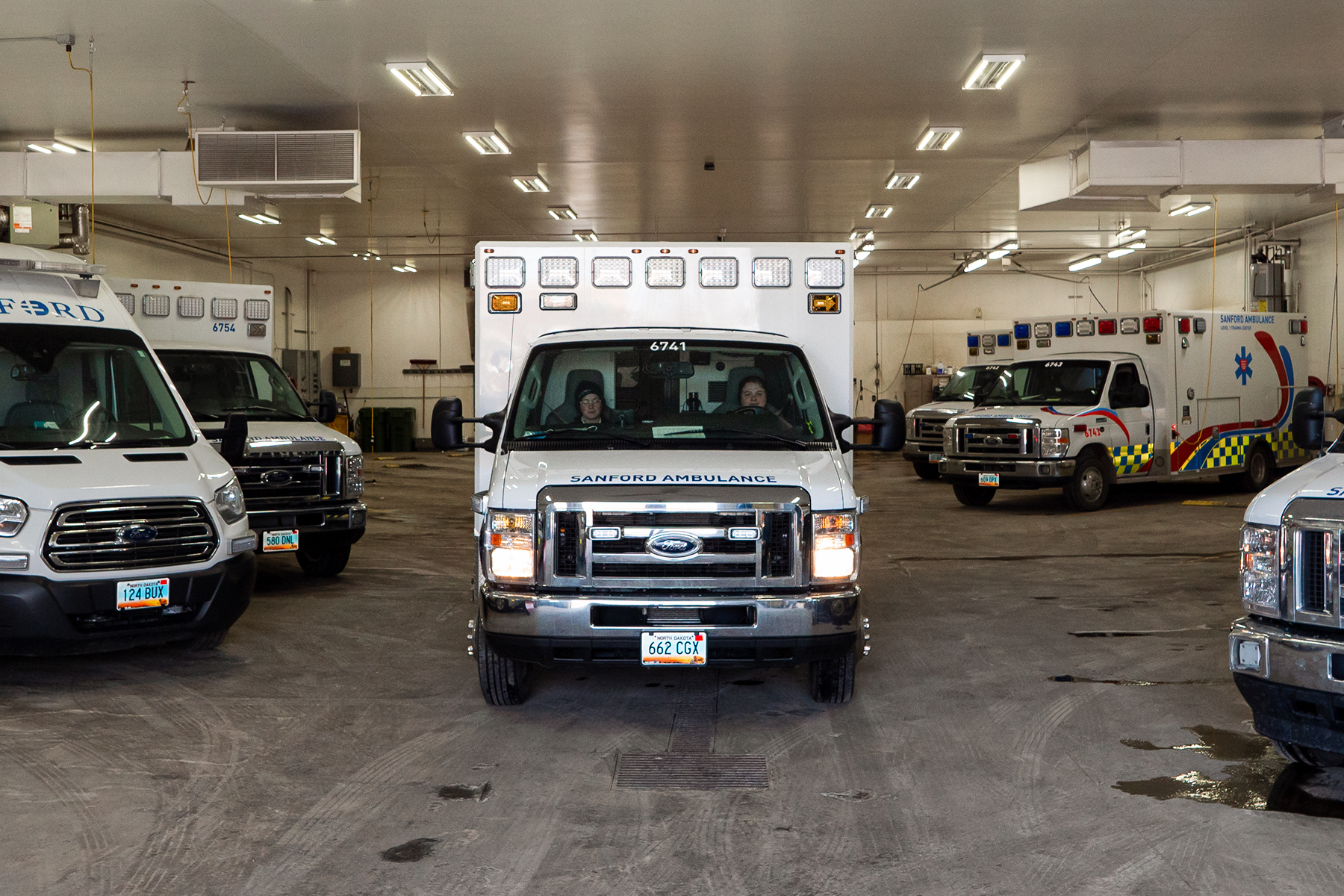 Sanford Ambulance reports high call volume, worries about workforce retention - Vimarsana News