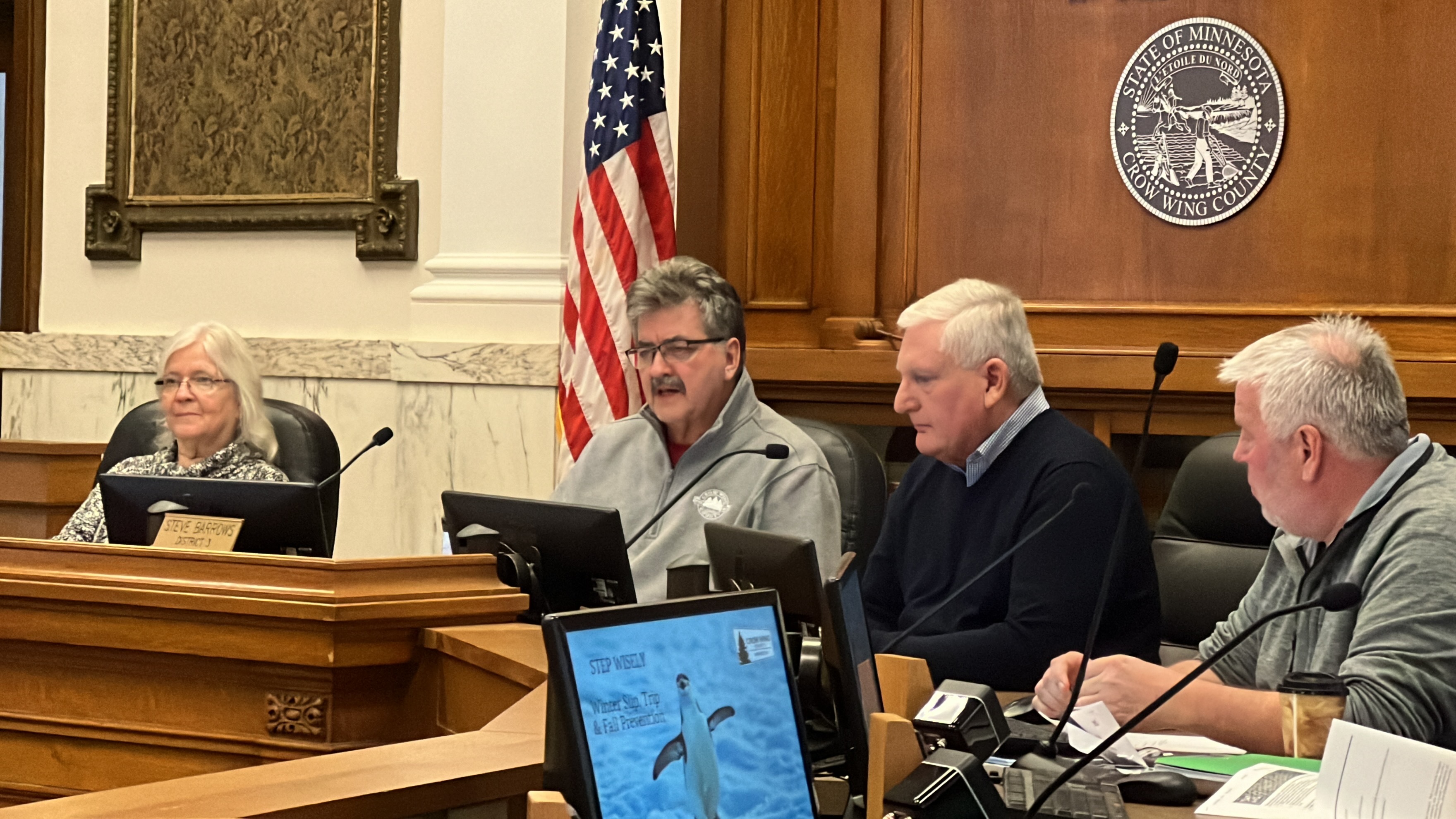 Crow Wing County Commissioners split in vote to send resolution opposed to new Minnesota state flag - InForum | Fargo, Moorhead and West Fargo news, weather and sports - Vimarsana News