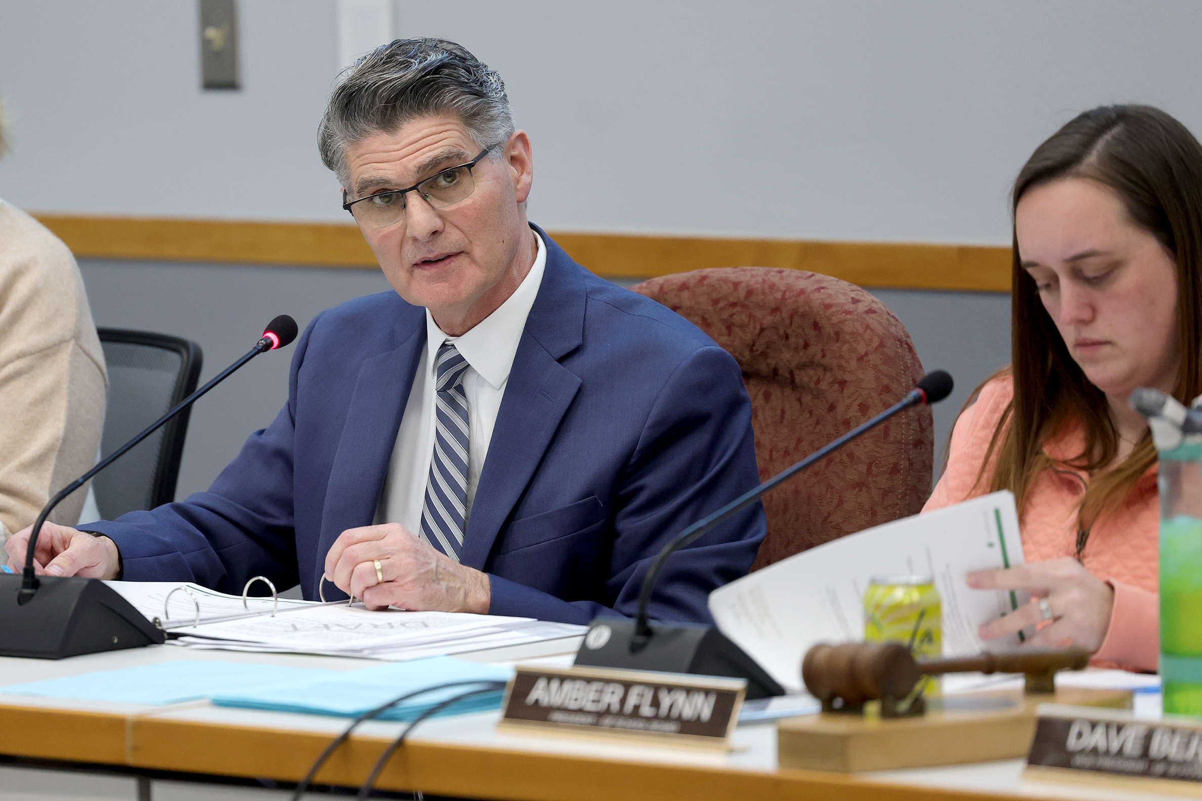 Grand Forks School Board to meet Monday regarding personnel complaint against Superintendent Terry Brenner - Vimarsana News