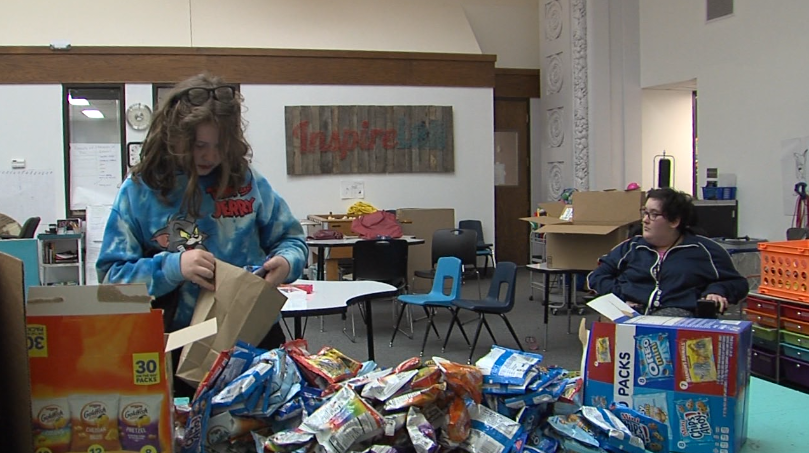 Local students fill 150 backpacks with essential items for Global Youth Service Day - Vimarsana News