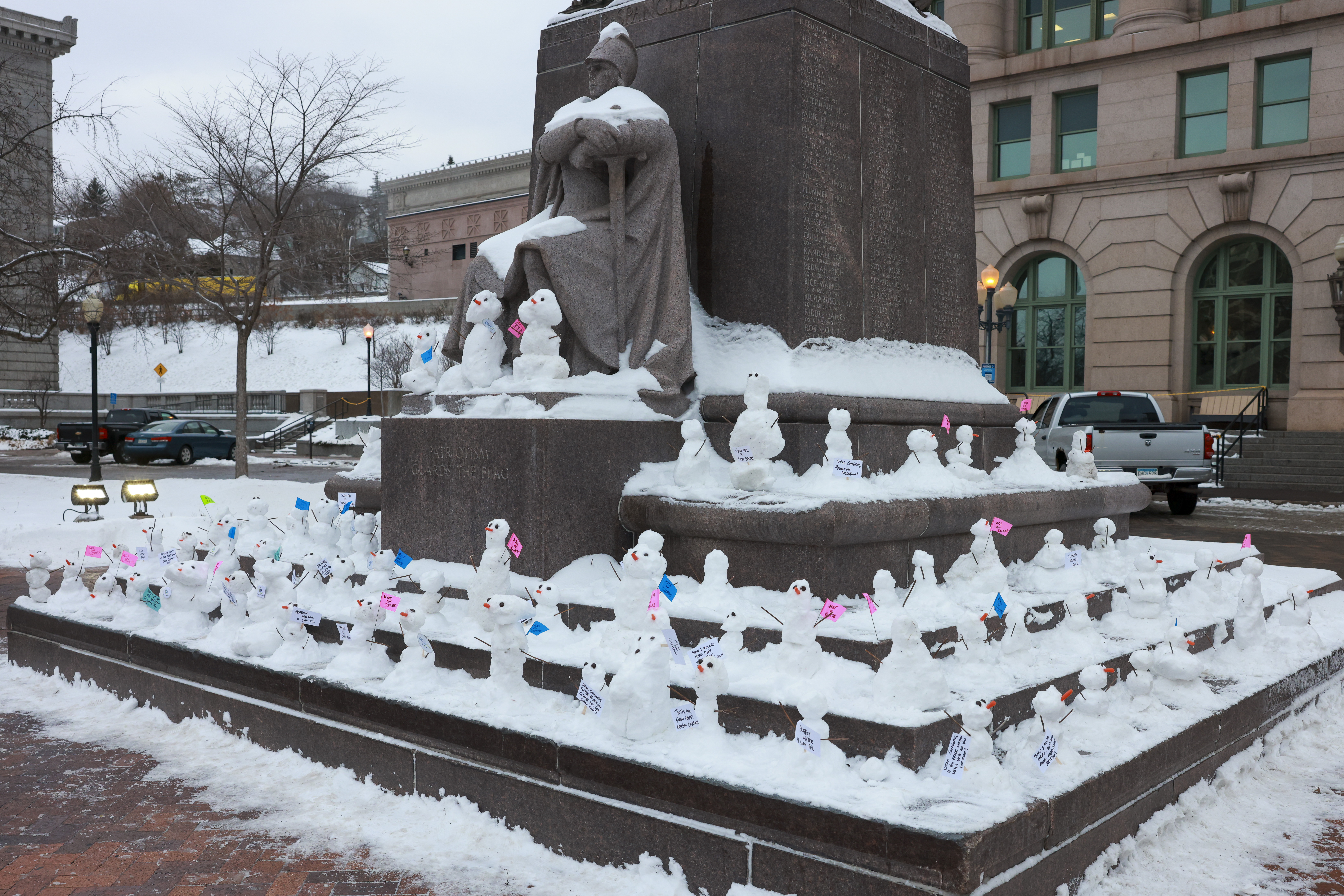 Climate activists stage 'snowpeople protest' in Duluth - Vimarsana News