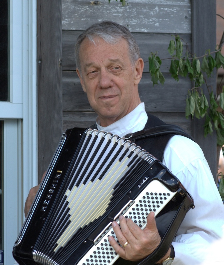 Performance in the Park presents the Stony Brook Strings - Vimarsana News
