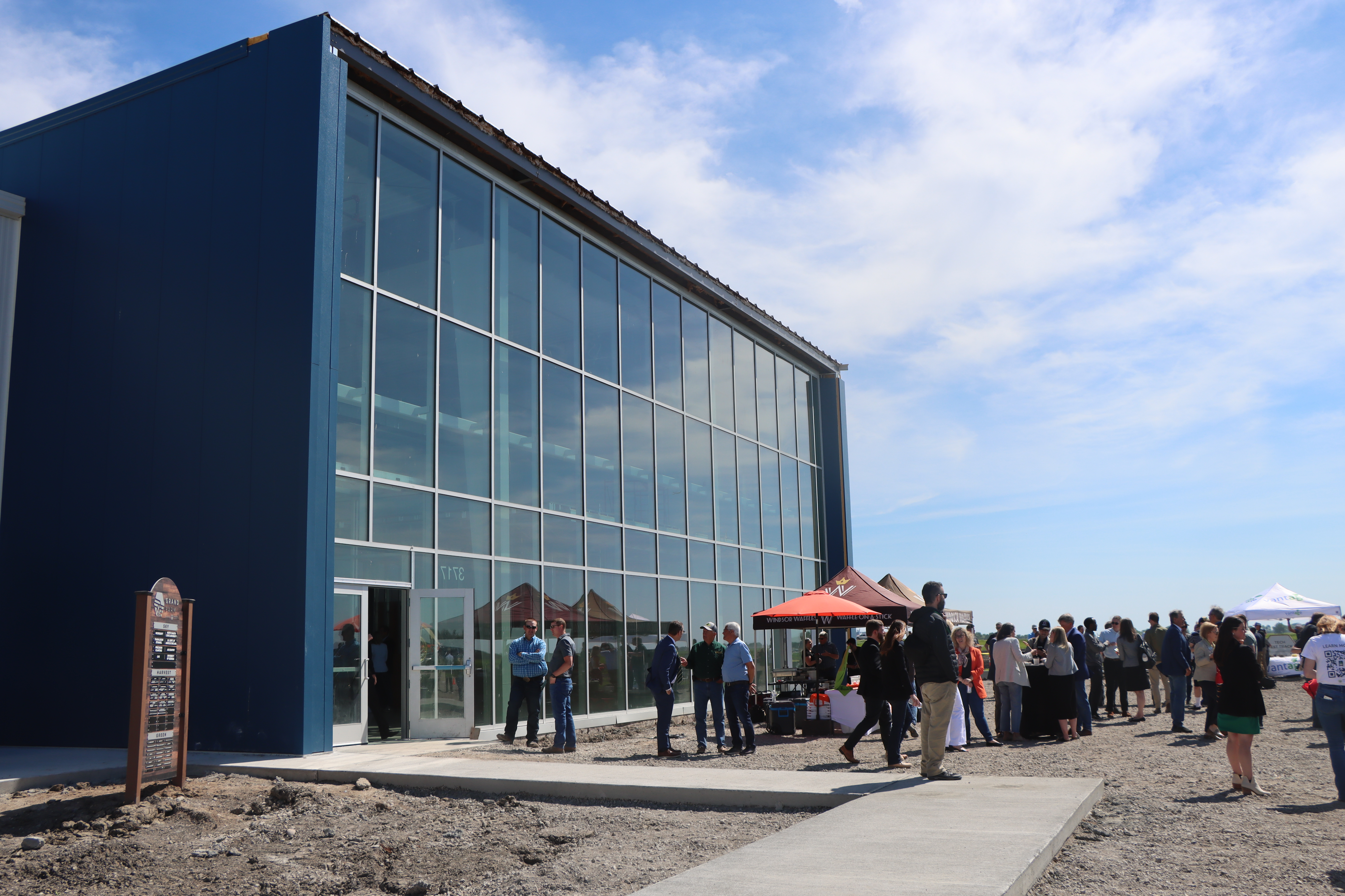 Grand Farm opens new building aiming to put North Dakota at the forefront of agriculture innovation - Vimarsana News