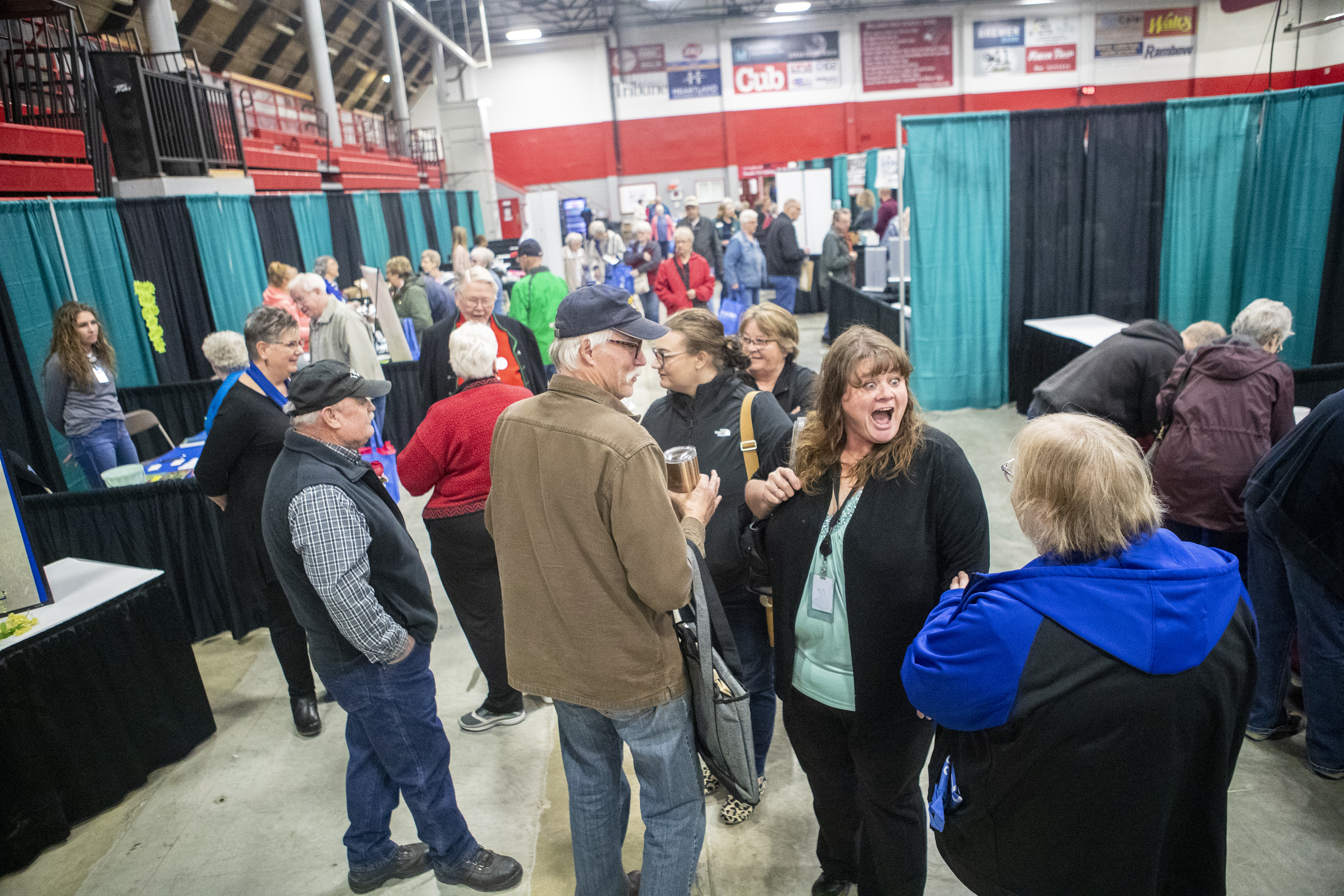 Life Connections provides seniors with a show full of vendors, entertainment and camaraderie - Vimarsana News