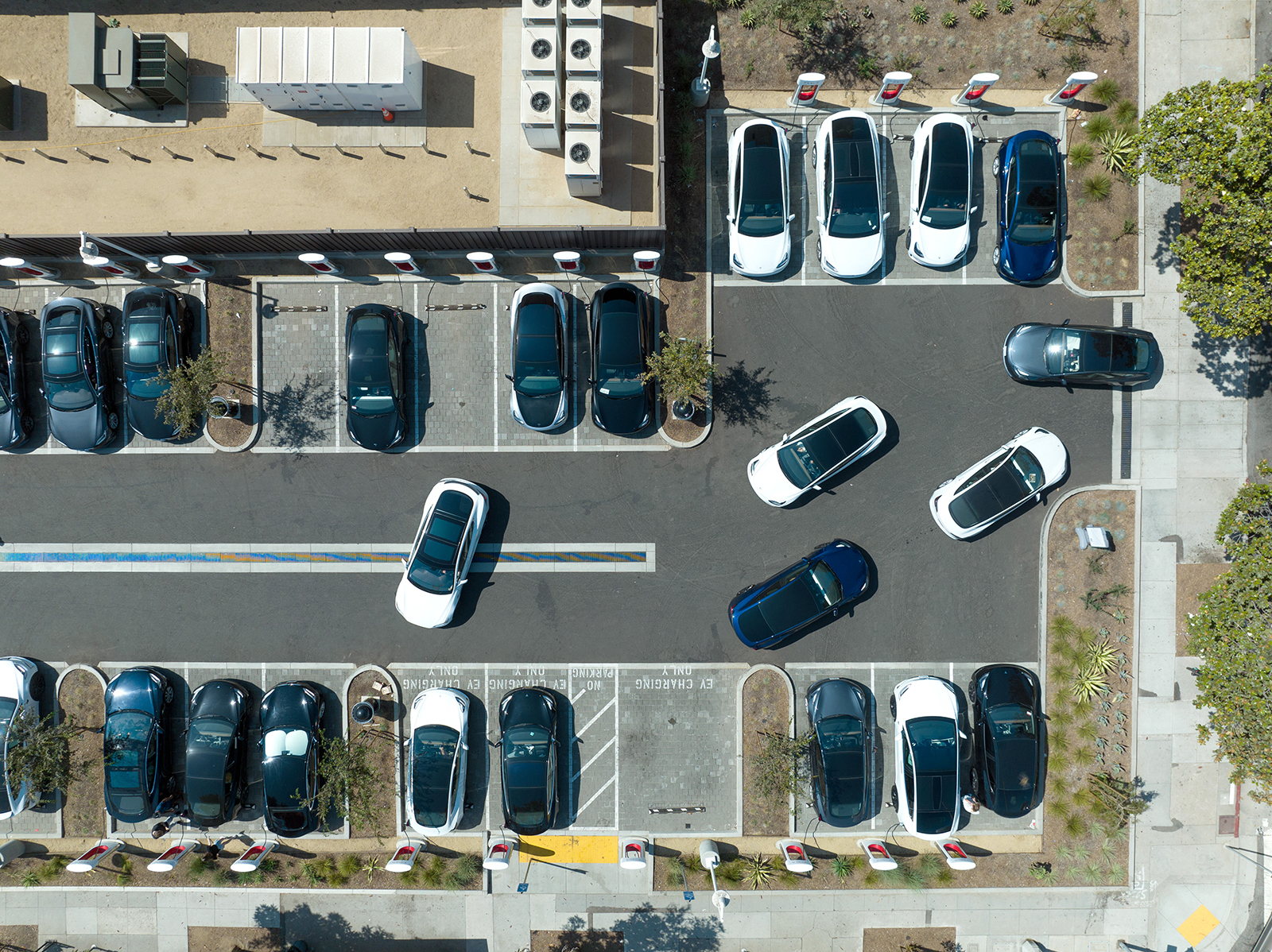 Duane Hickler letter: Are electric cars really in our future? - Vimarsana News