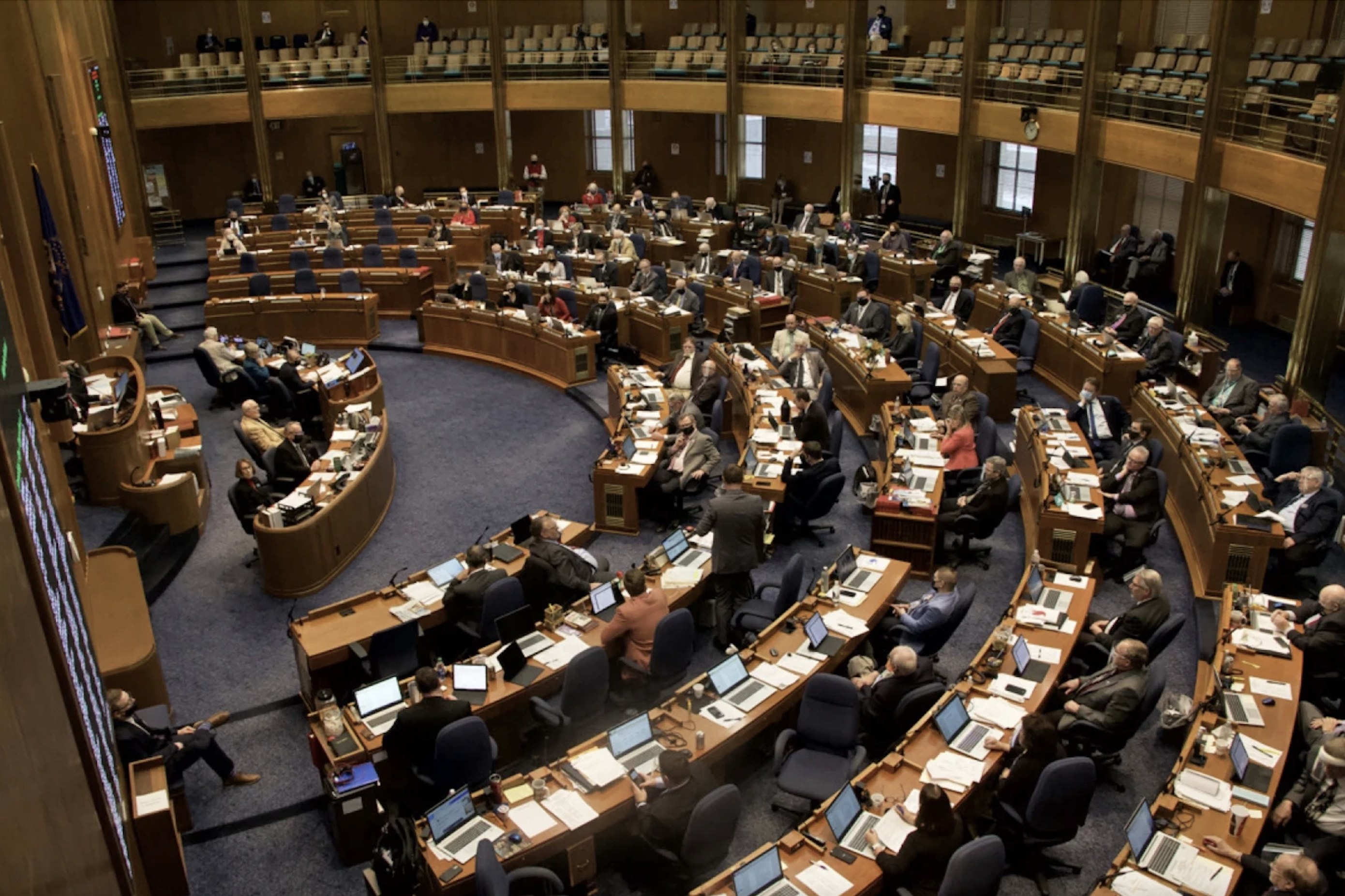 North Dakota House OKs measures for longer term limits, more session days - Vimarsana News