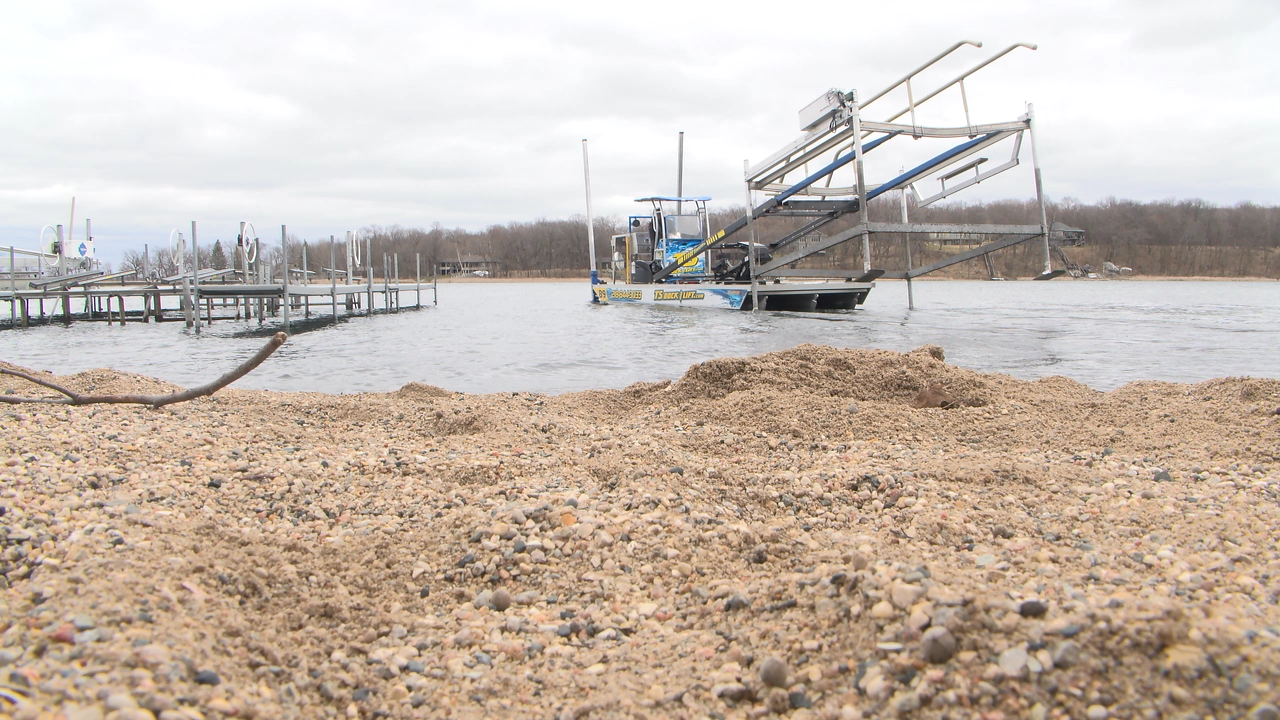 Dock installers face Mother Nature as summer approaches - Vimarsana News