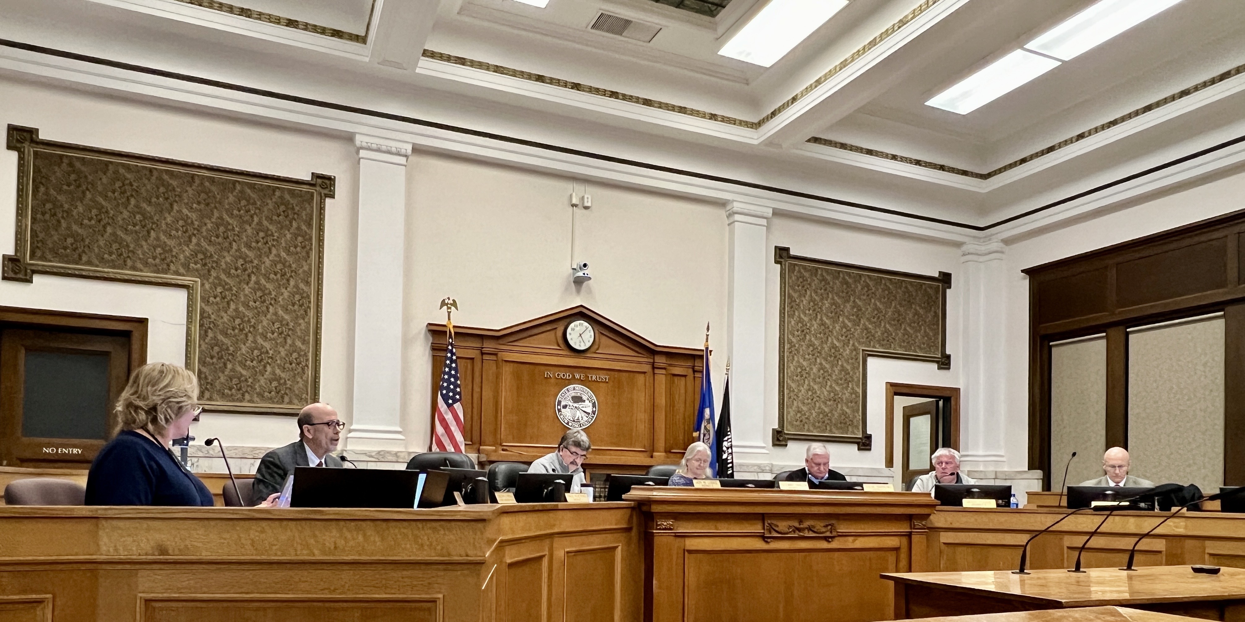 Resident raises easement access for Summerset Court - Vimarsana News