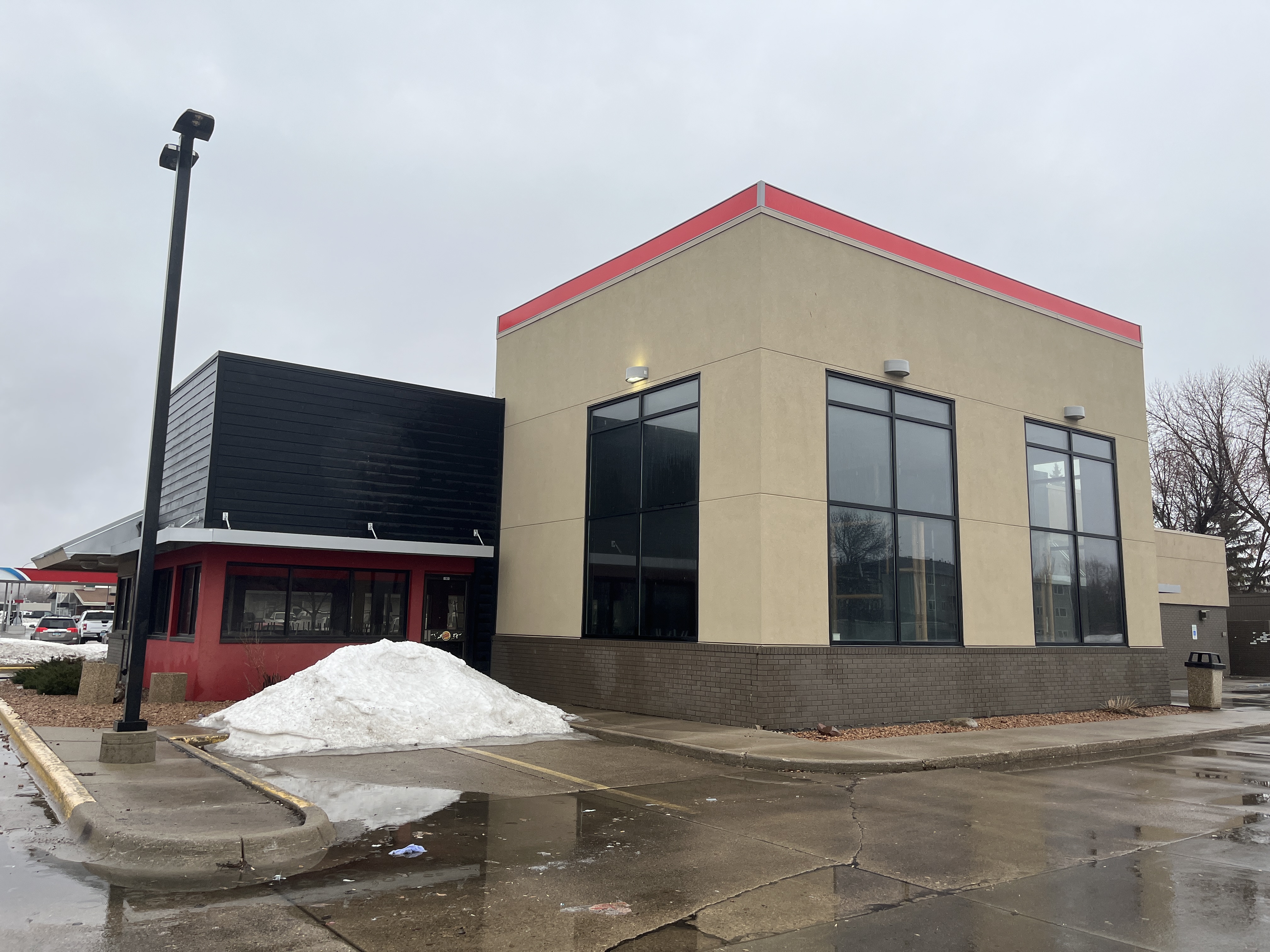 Grand Forks Burger King on Gateway Drive closes - Vimarsana News