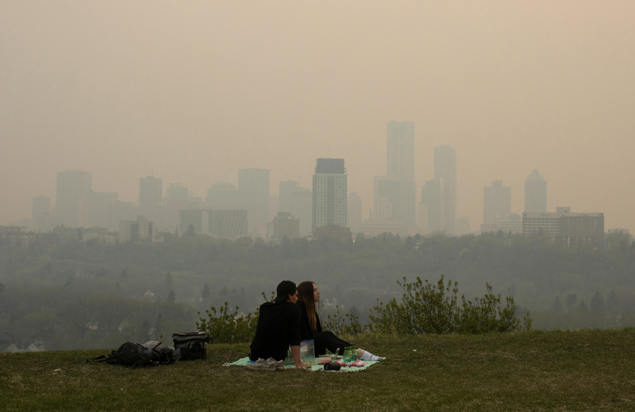 Smoke from Canadian wildfires affects air quality in North Dakota and neighboring states - Vimarsana News