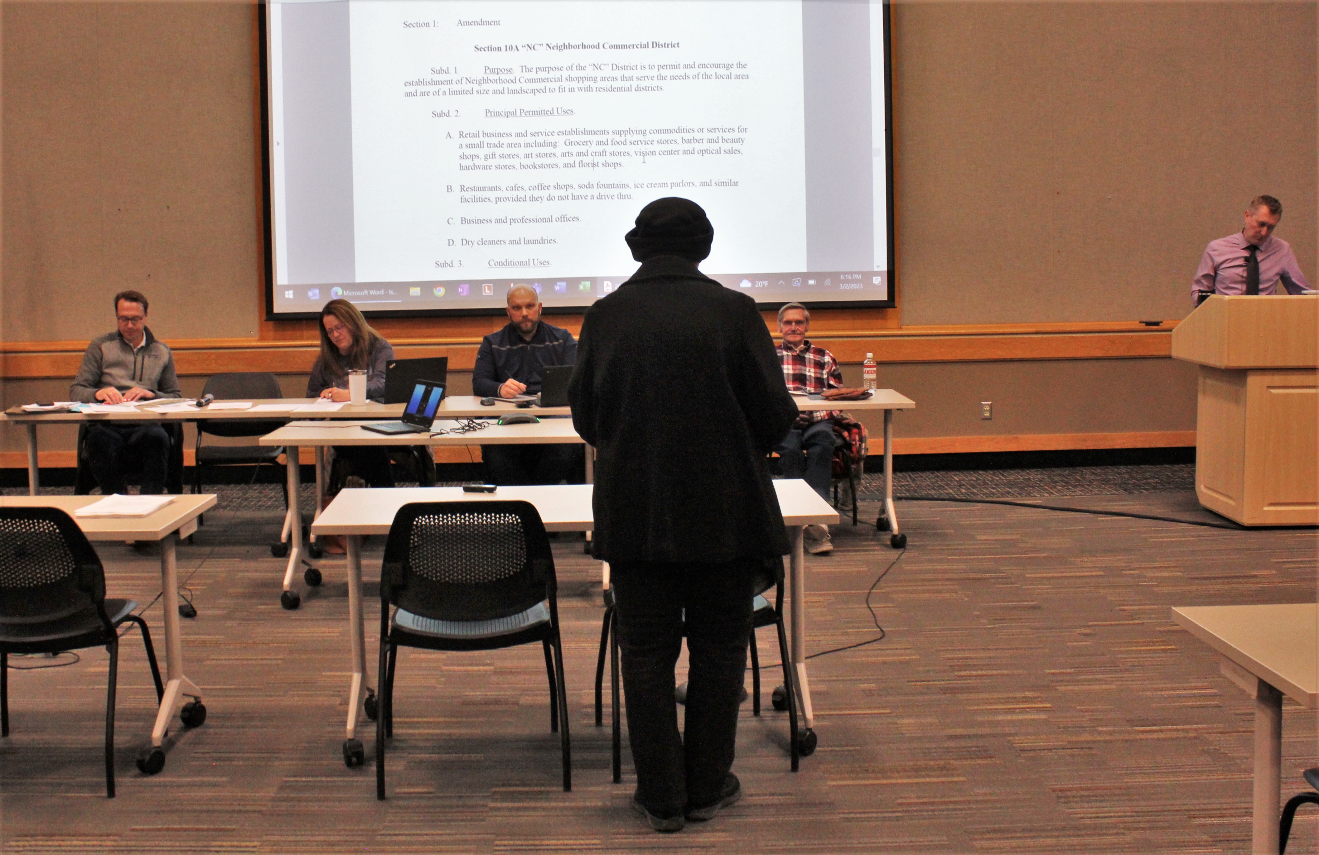 New neighborhood zoning category faces opposition during Detroit Lakes Planning Commission hearing - Vimarsana News