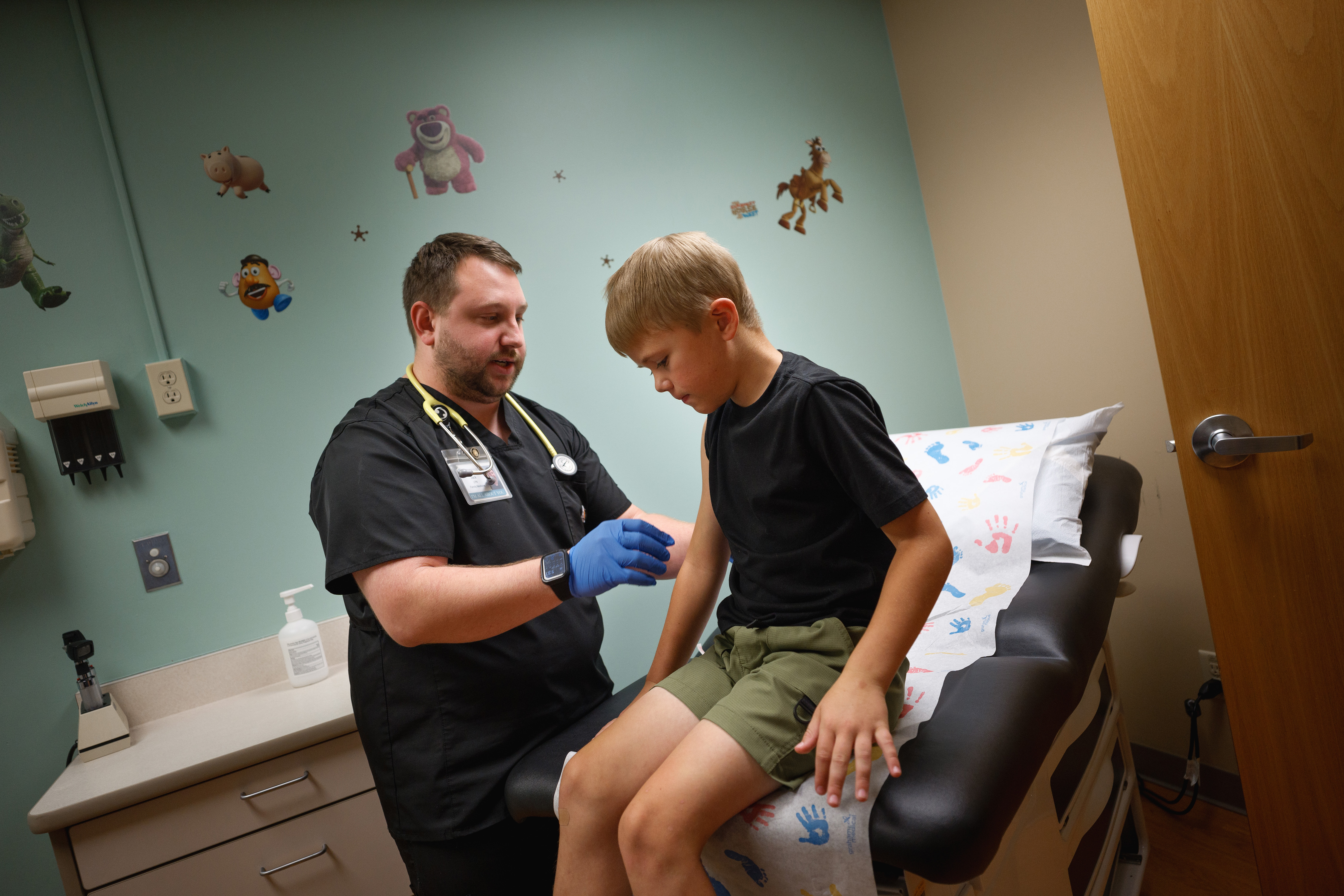 Rochester lawmakers lead bills to rework Minnesota vaccine exemptions