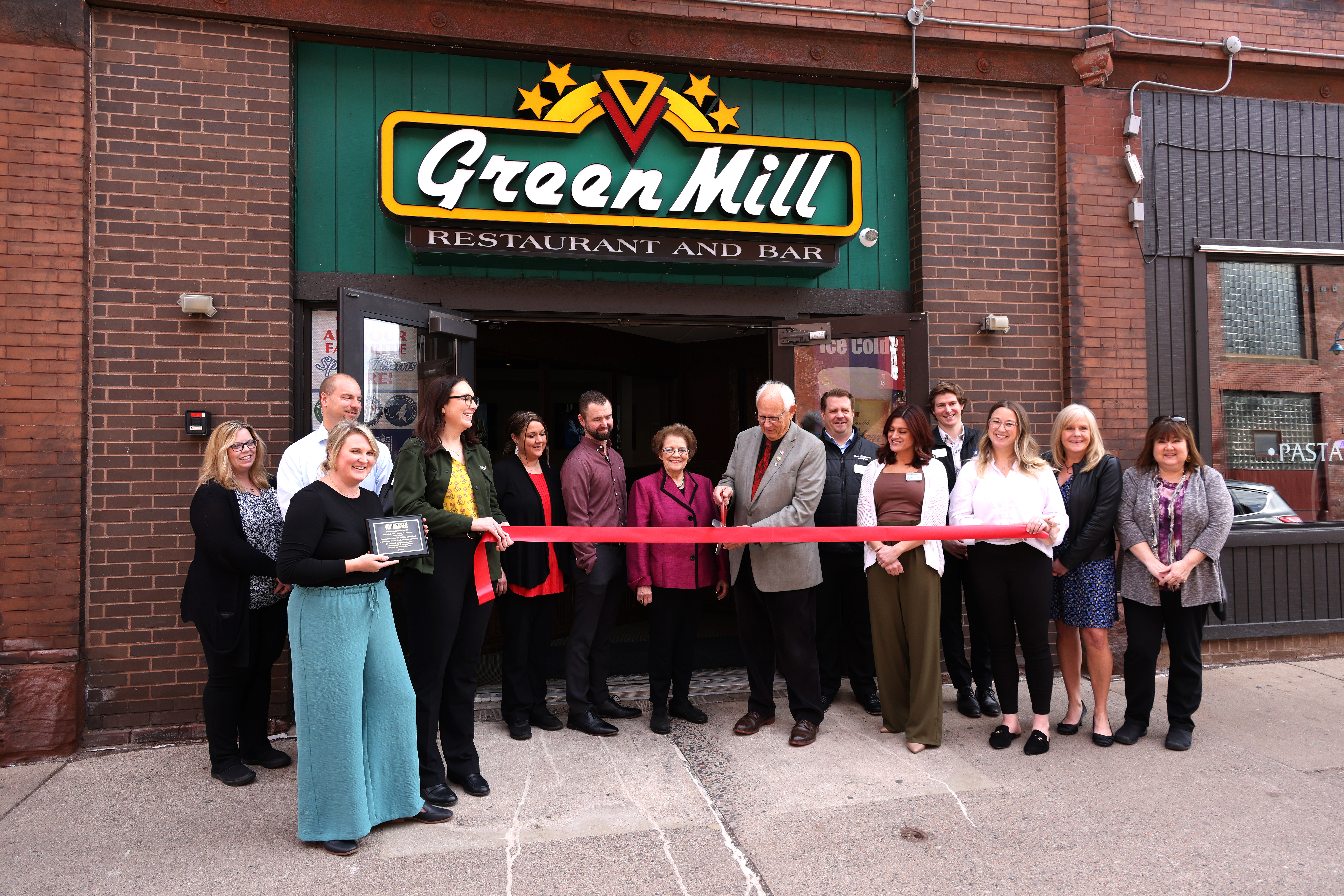 Green Mill in Canal Park reopens with new look, owner - Vimarsana News