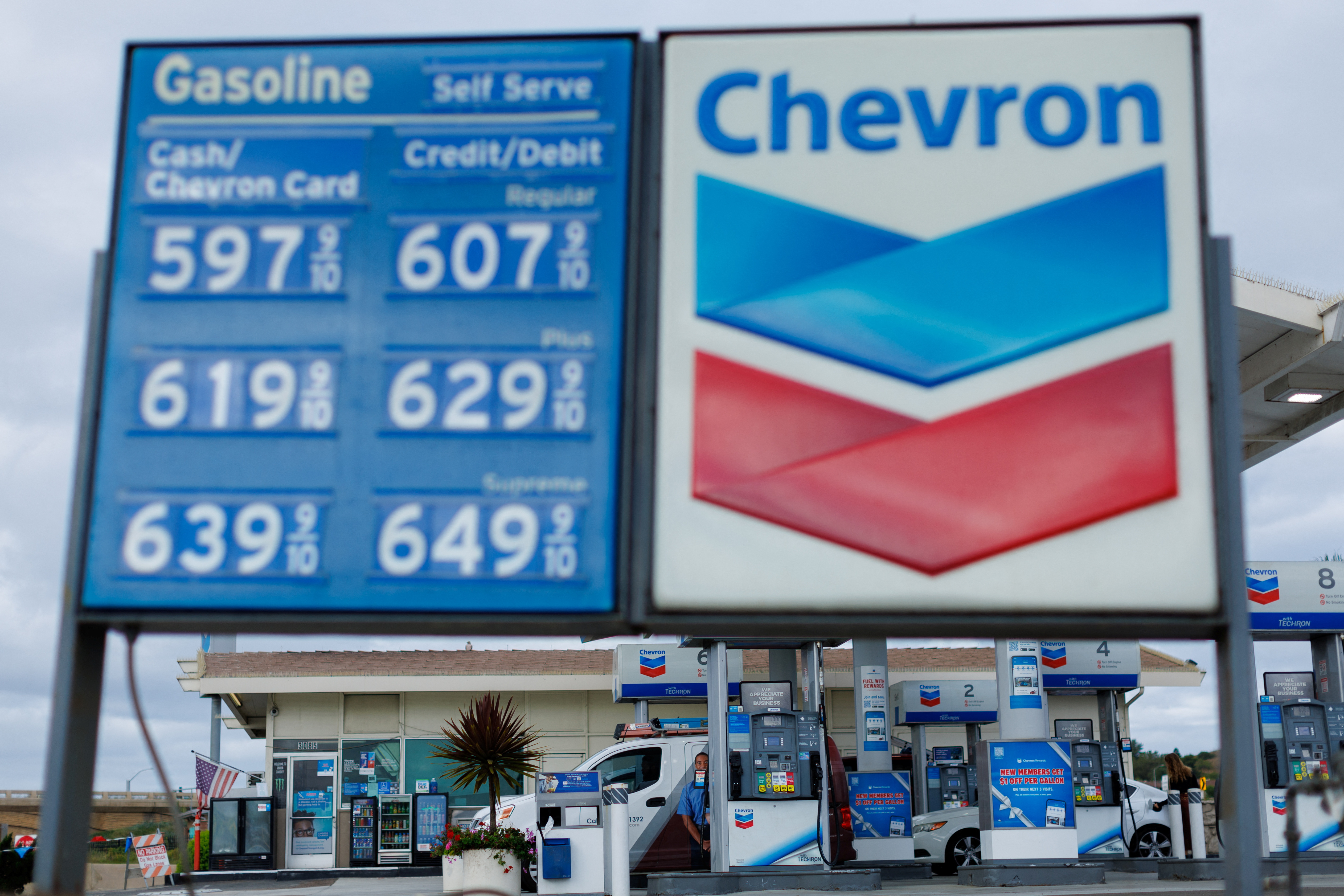 Chevron to buy Hess Corp for $53B in all-stock deal - Vimarsana News
