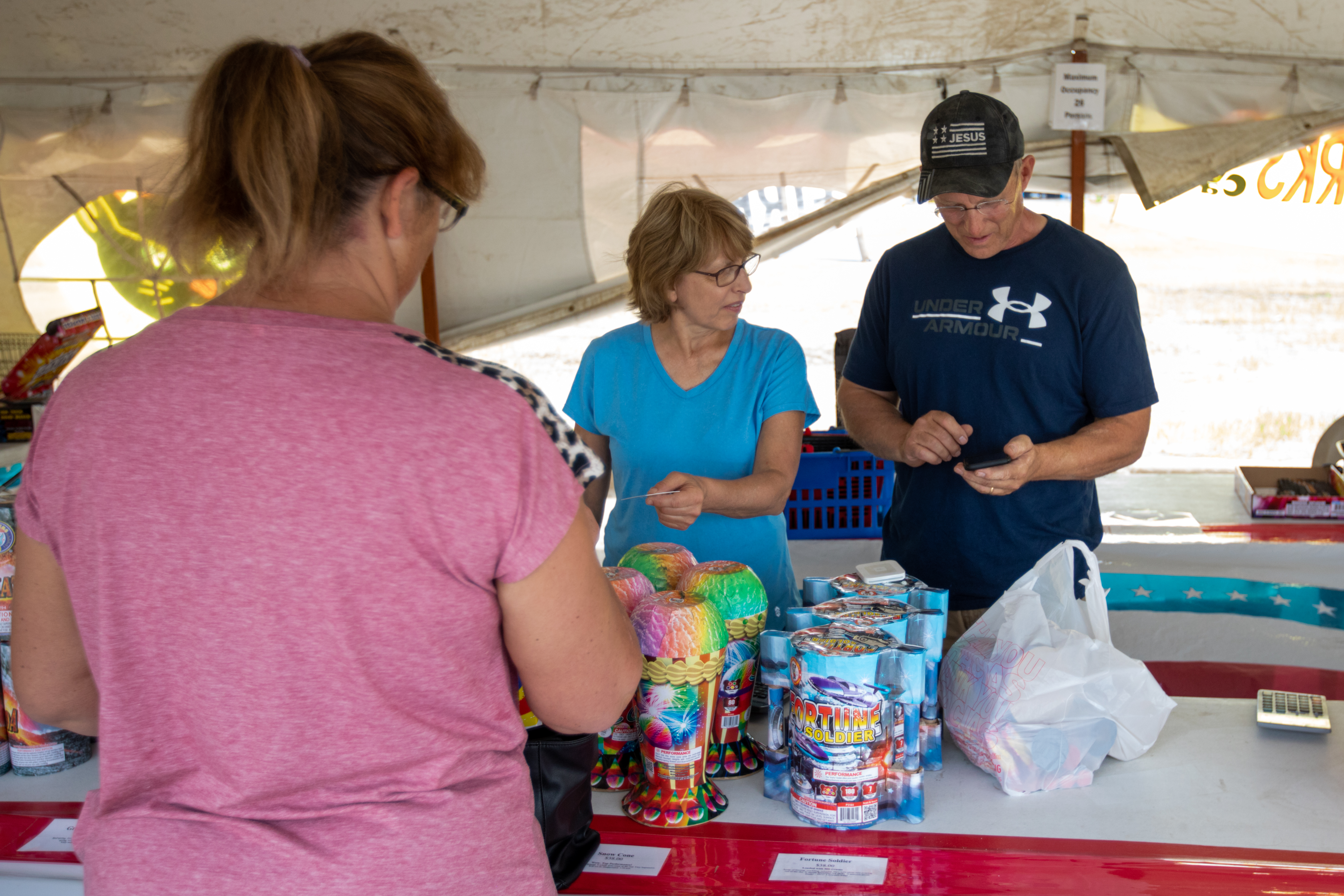 Relationships, community keep family fireworks stands returning to Rochester - Vimarsana News