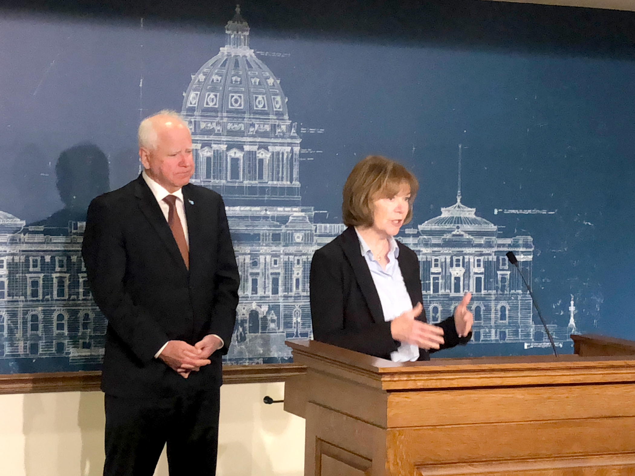 Gov. Tim Walz, Sen. Tina Smith weigh in on Donald Trump's Minnesota visit - Vimarsana News