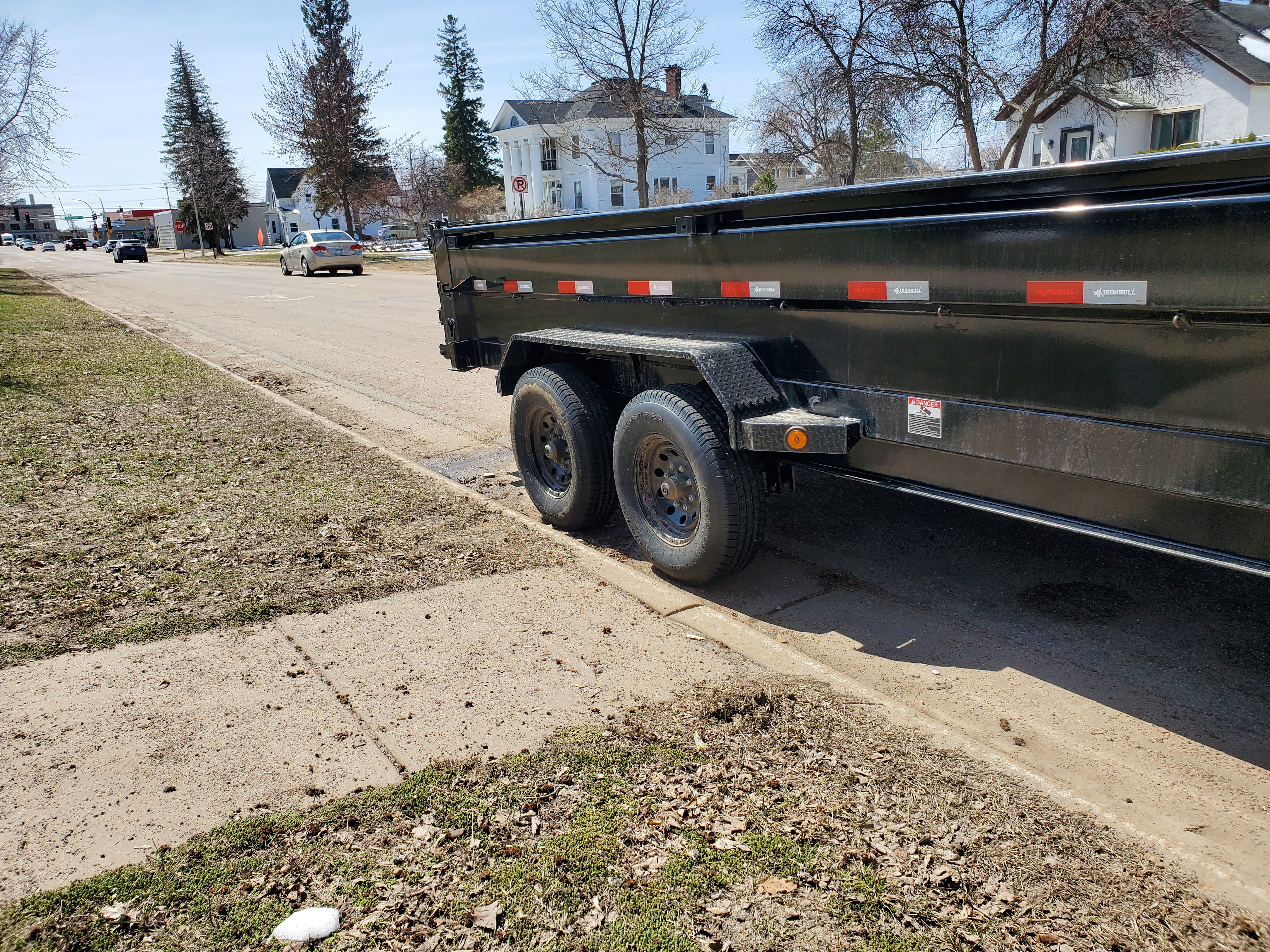 Public to weigh in on on-street trailer parking regulations - Vimarsana News