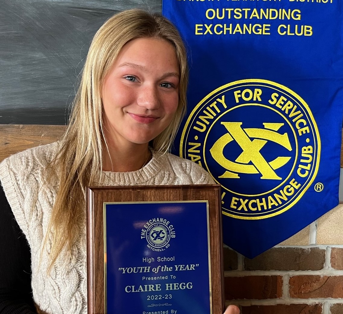 Admiration for her mom gives Mitchell senior Claire Hegg focus to stay driven - Vimarsana News