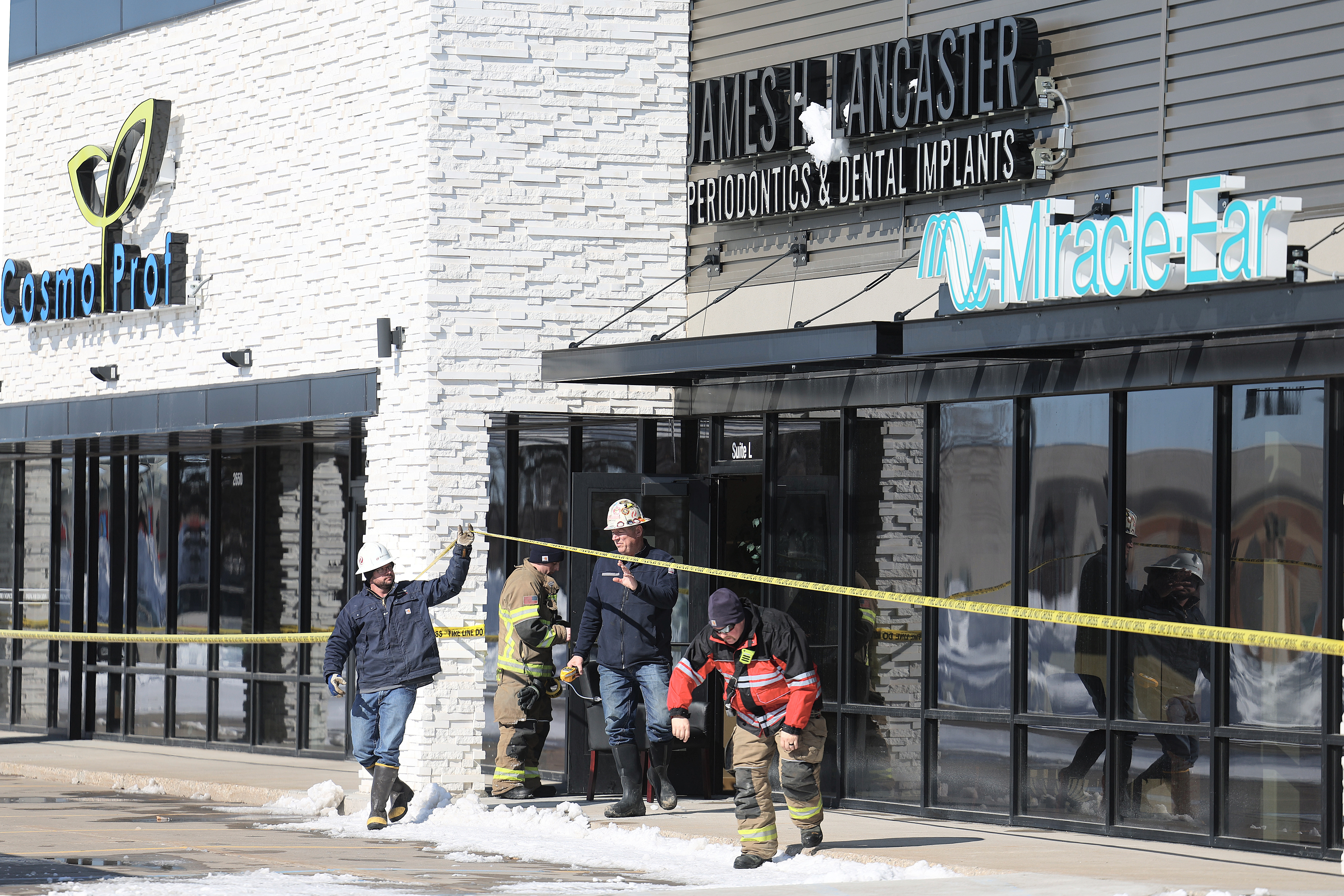 After weekend collapse, Grand Forks Fire Department, contractor urge homeowners to keep roofs clear - Vimarsana News