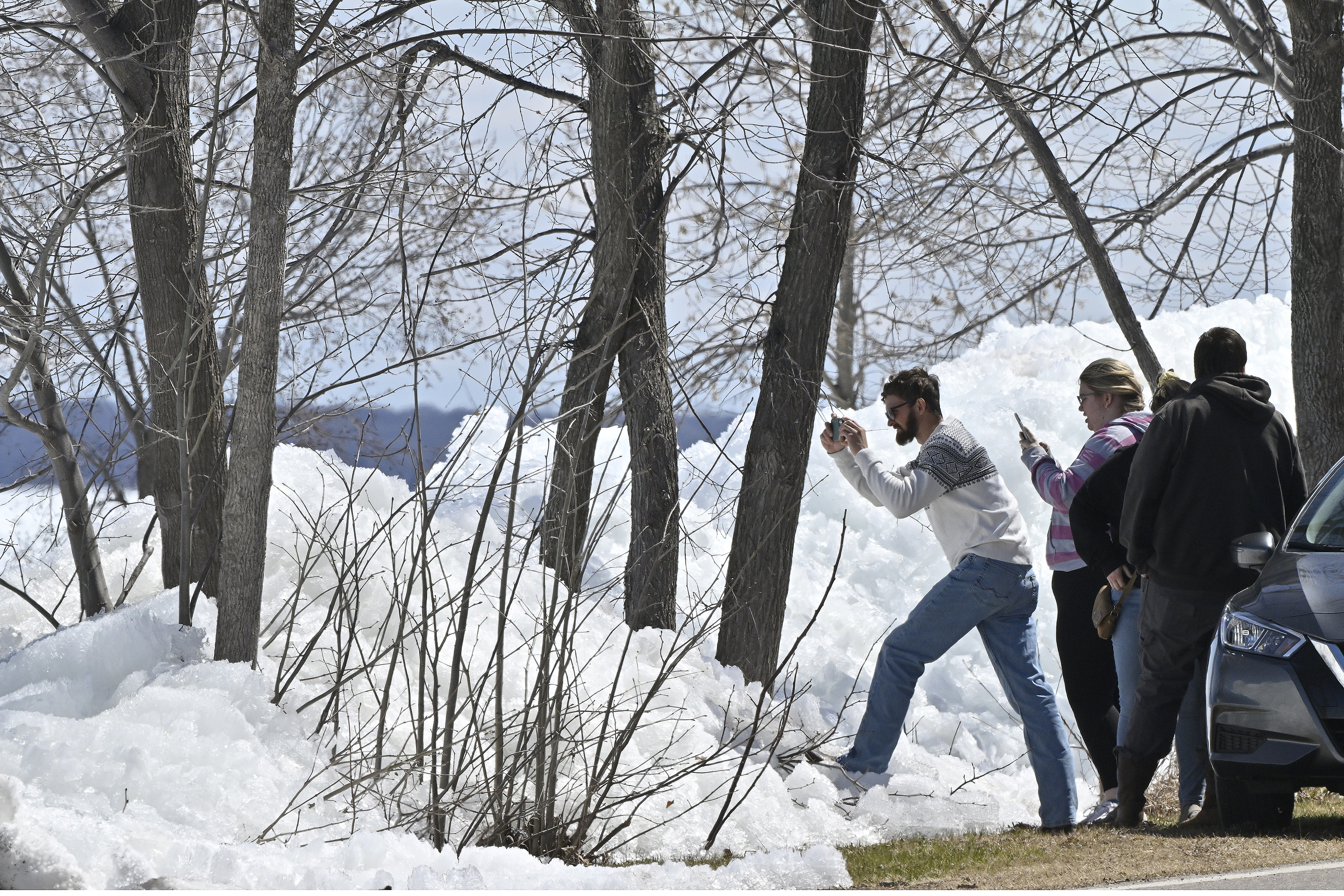 Mille Lacs Lake ice on the move - Vimarsana News