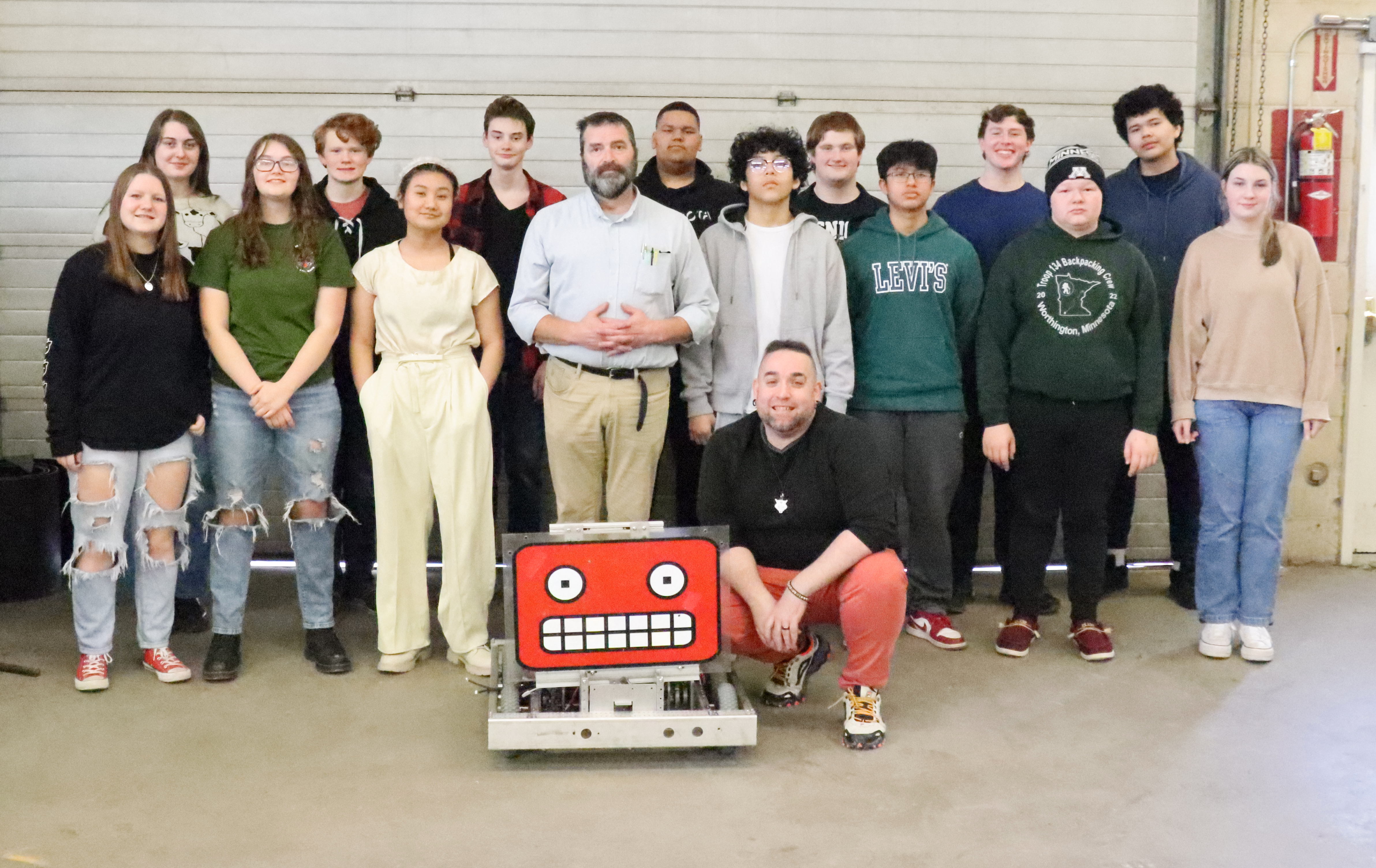 Trojans robotics team assembles to build a bot — and have fun, too - Vimarsana News