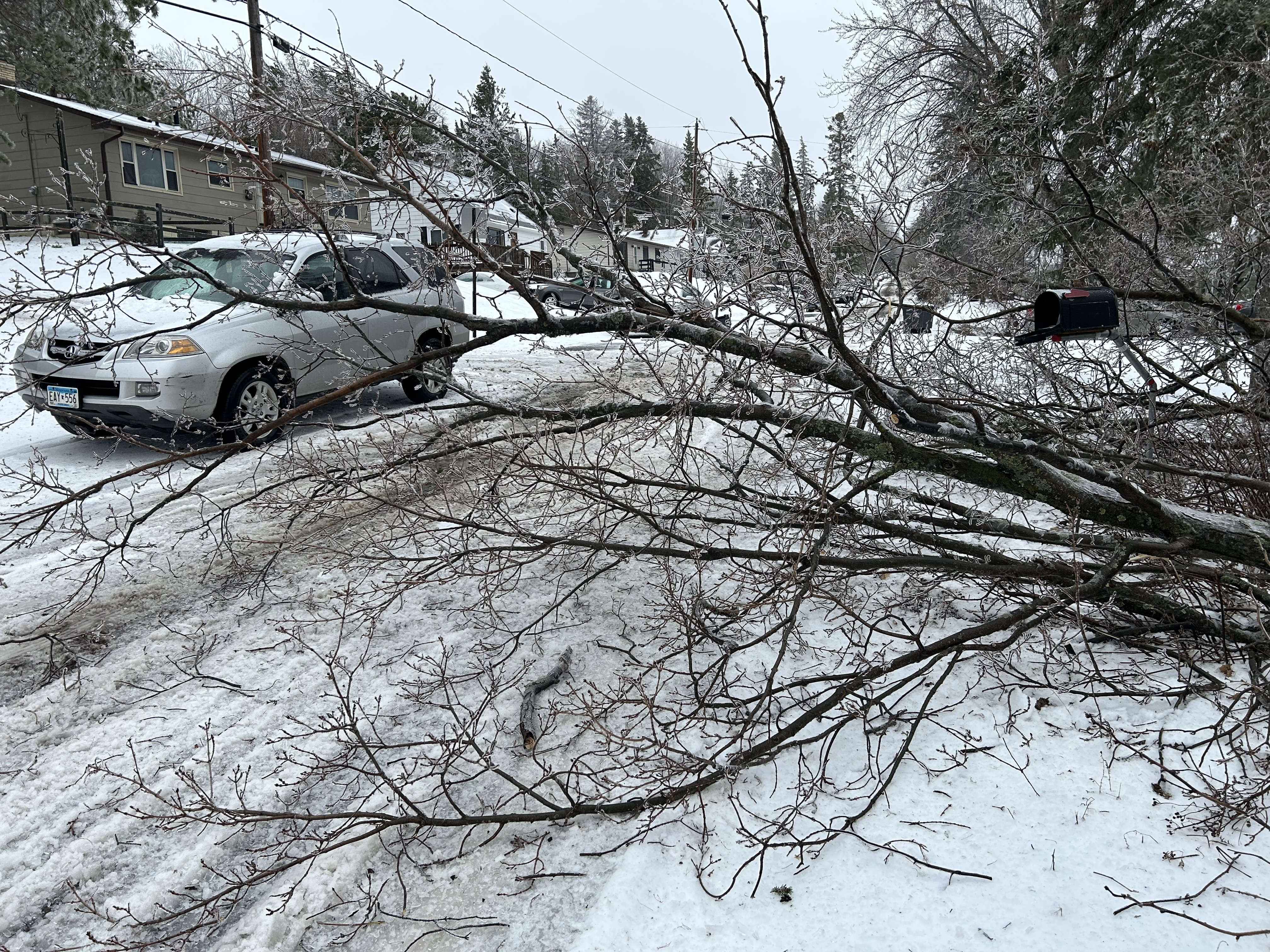 Duluth breaks record for seasonal snowfall with 137.1 inches - InForum | Fargo, Moorhead and West Fargo news, weather and sports - Vimarsana News