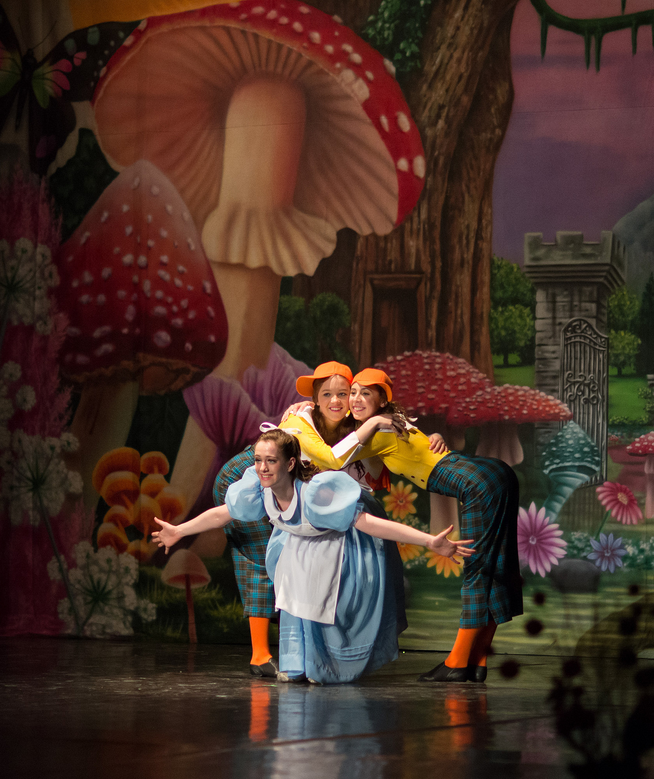 Don't be late for an important date as FM Ballet stages 'Alice in Wonderland' - Vimarsana News