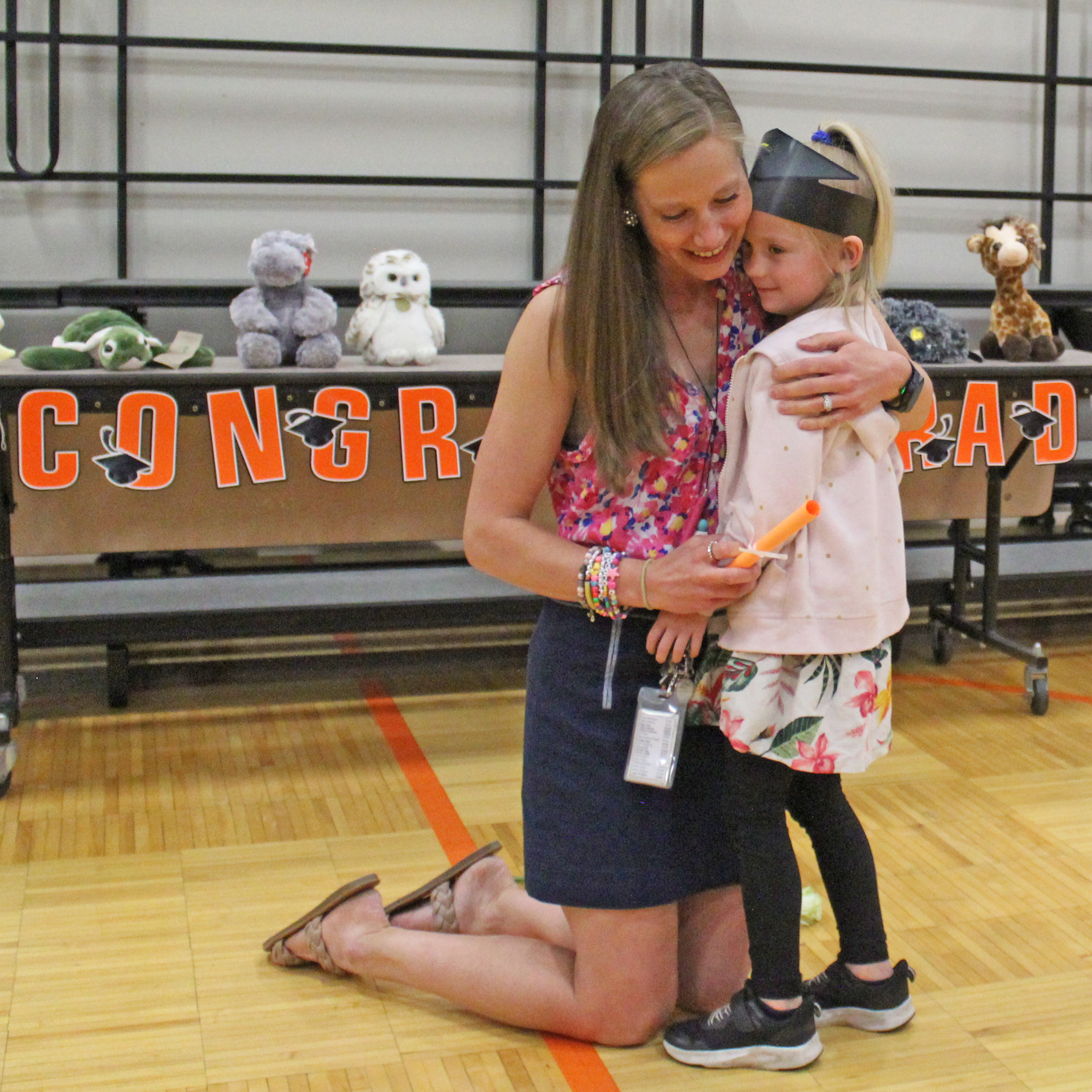 Century School graduates 122 kindergartners - Vimarsana News