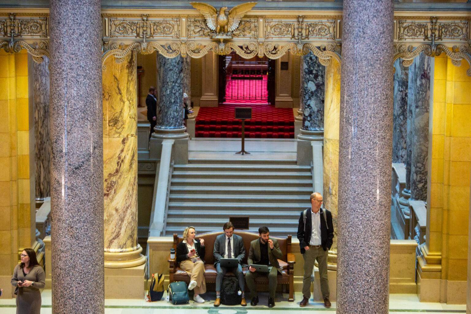 With their seats on the line, some DFL lawmakers are hesitant on police reforms - Vimarsana News