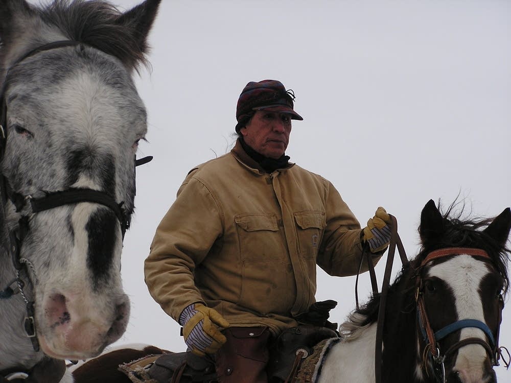 Lakota spiritual leader, founder of Dakota 38+2 ceremonial ride, dies at 74 - Vimarsana News