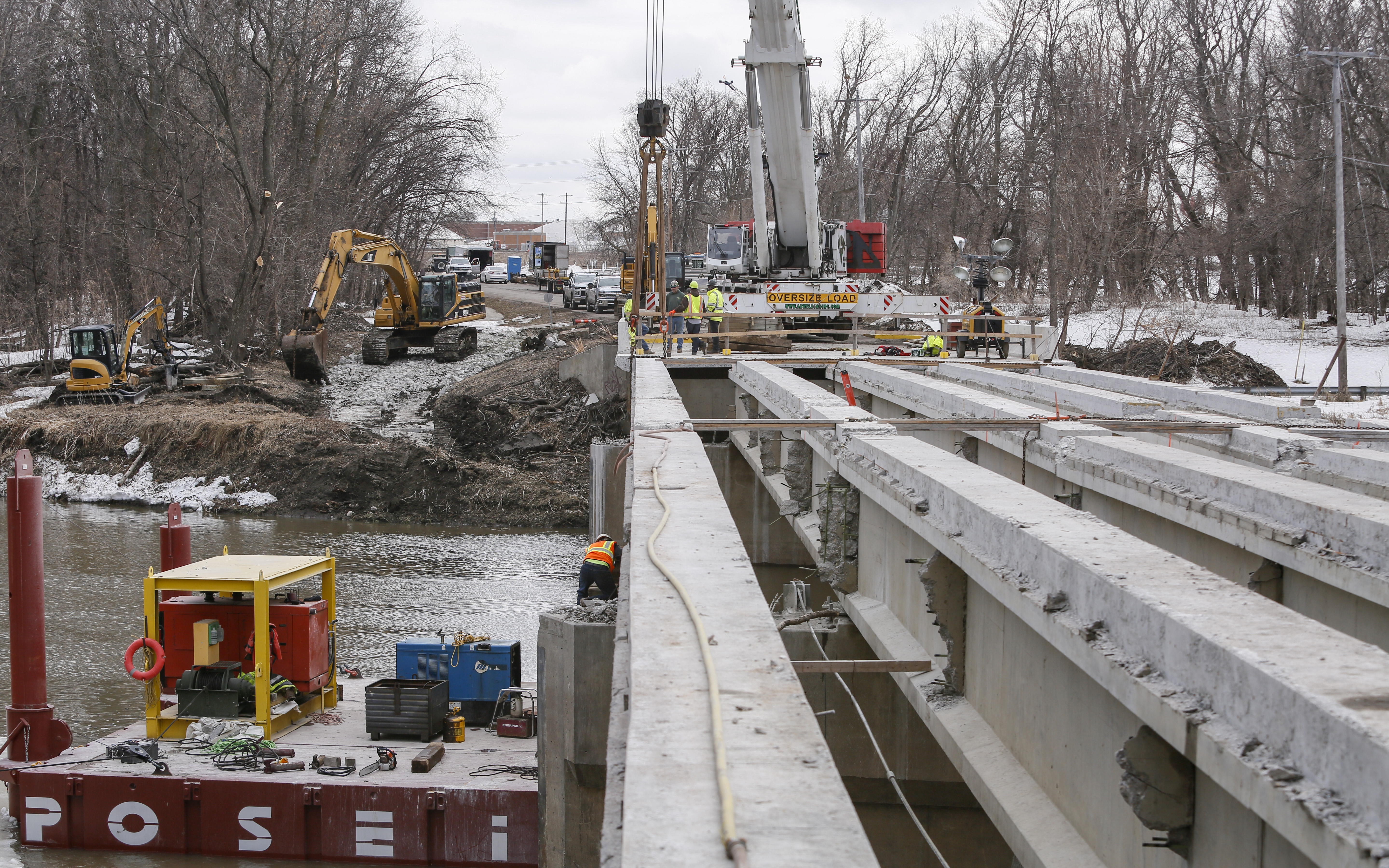 As workers demolish North Broadway bridge, its future remains uncertain - Vimarsana News
