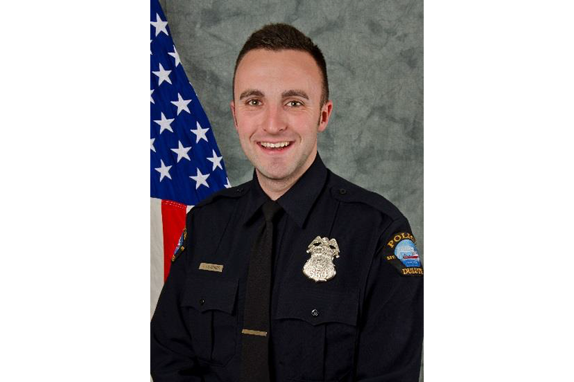 Duluth police officer who shot man back on job - Vimarsana News