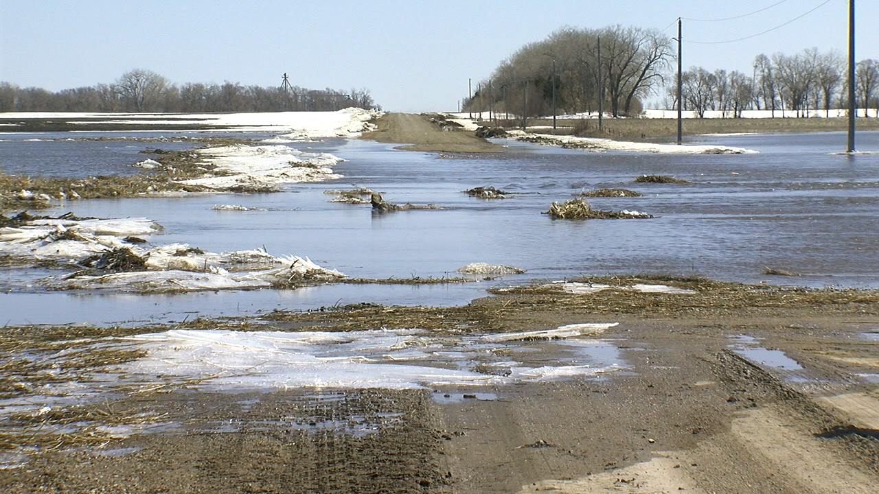 Flood fight ramps up in rural Cass County as snow finally melts away - Vimarsana News