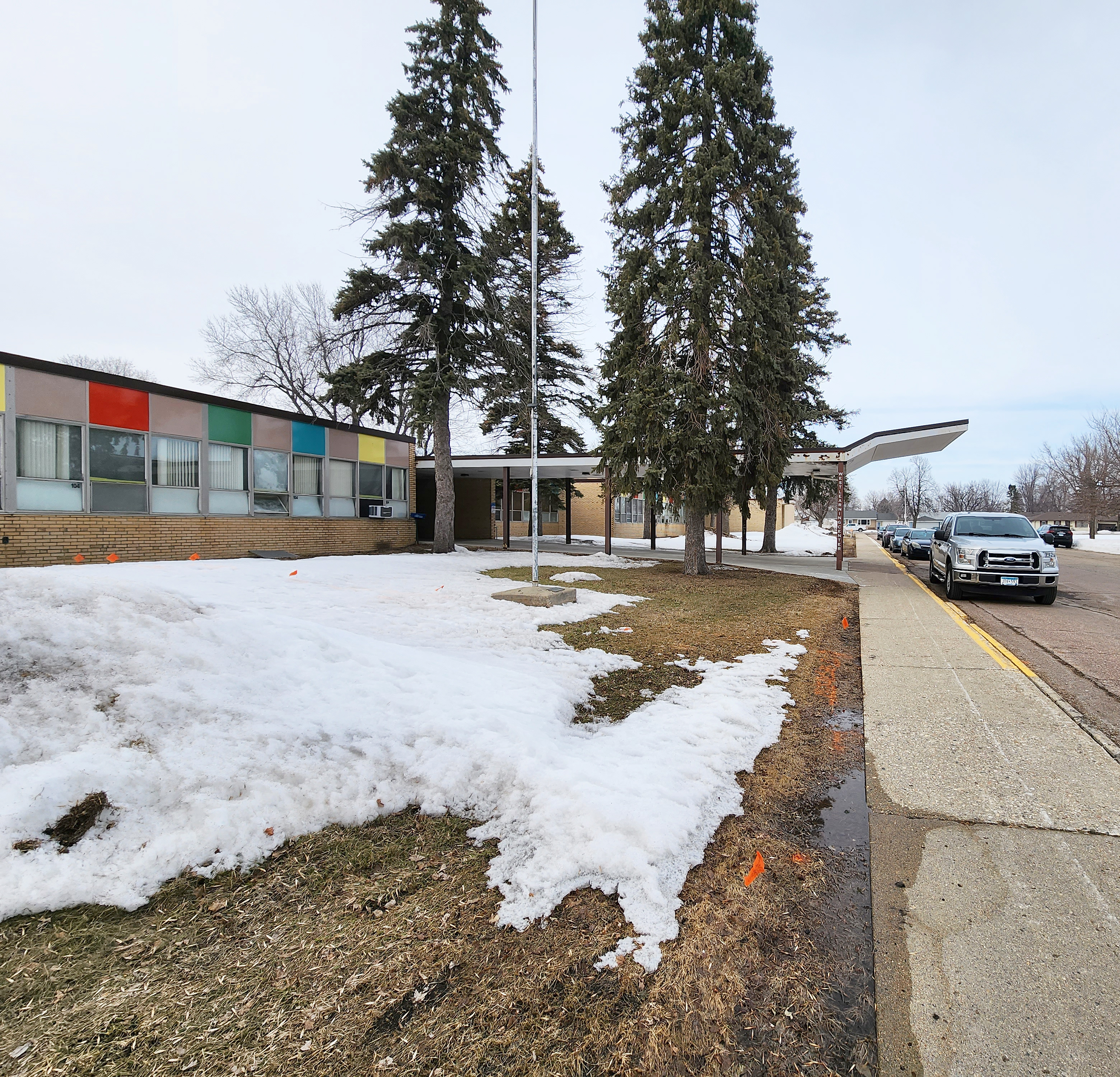 A mystery at West Elementary: Was a time capsule buried there? And if so, where? - Vimarsana News