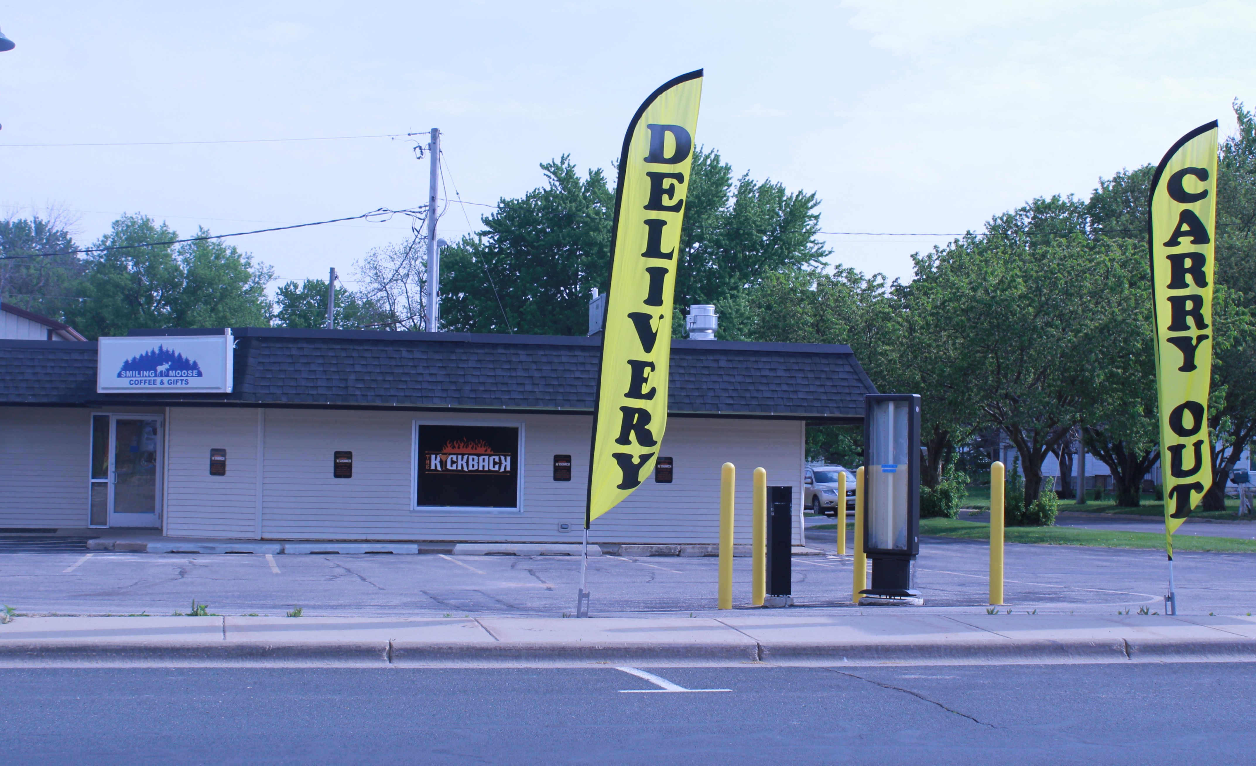 The Faro family wants Kasson to relax this summer at their new Kickback bar and grill - Vimarsana News