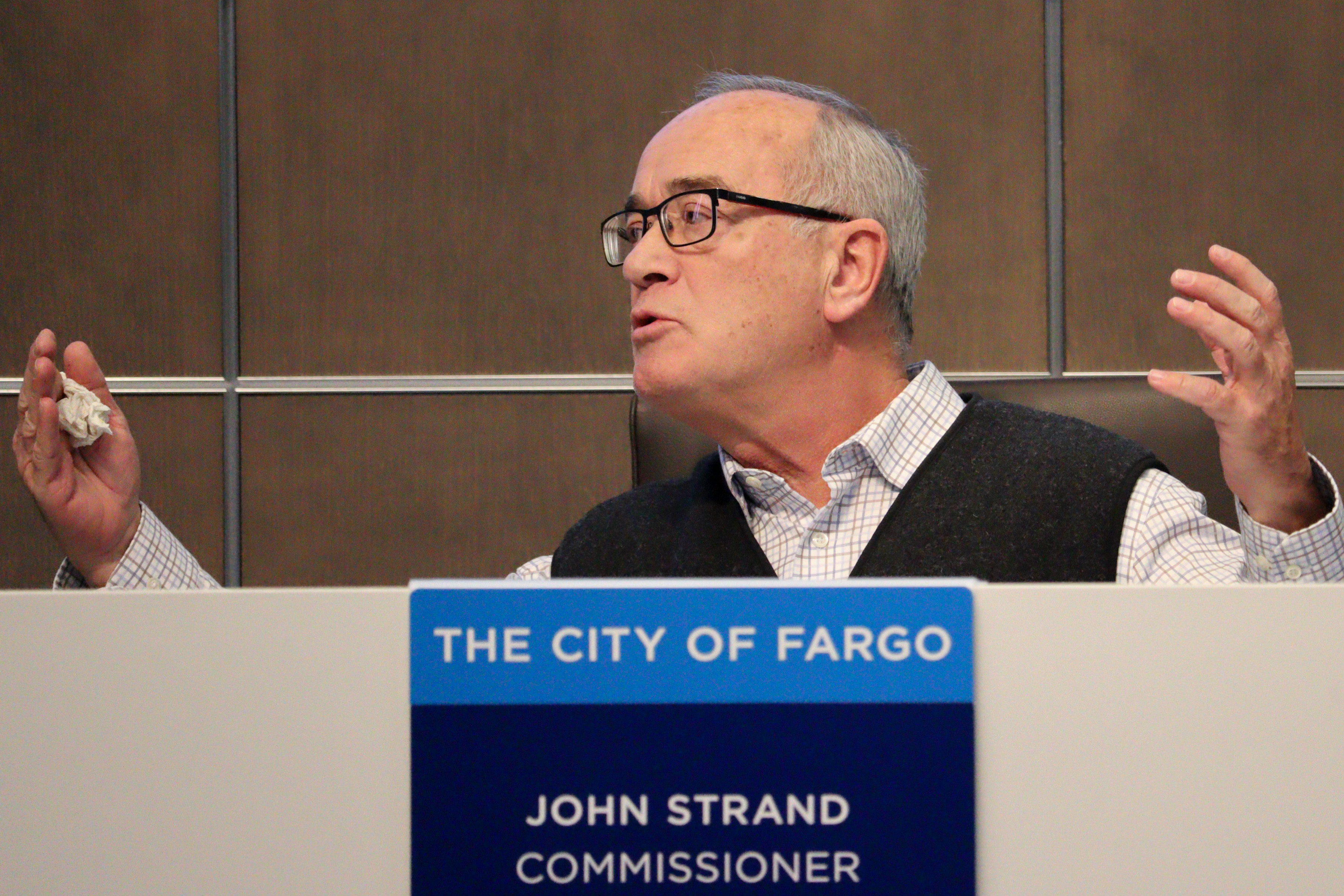 Fargo leaders criticize bills on book bans, LGBTQ rights, approval voting at heated meeting - Vimarsana News