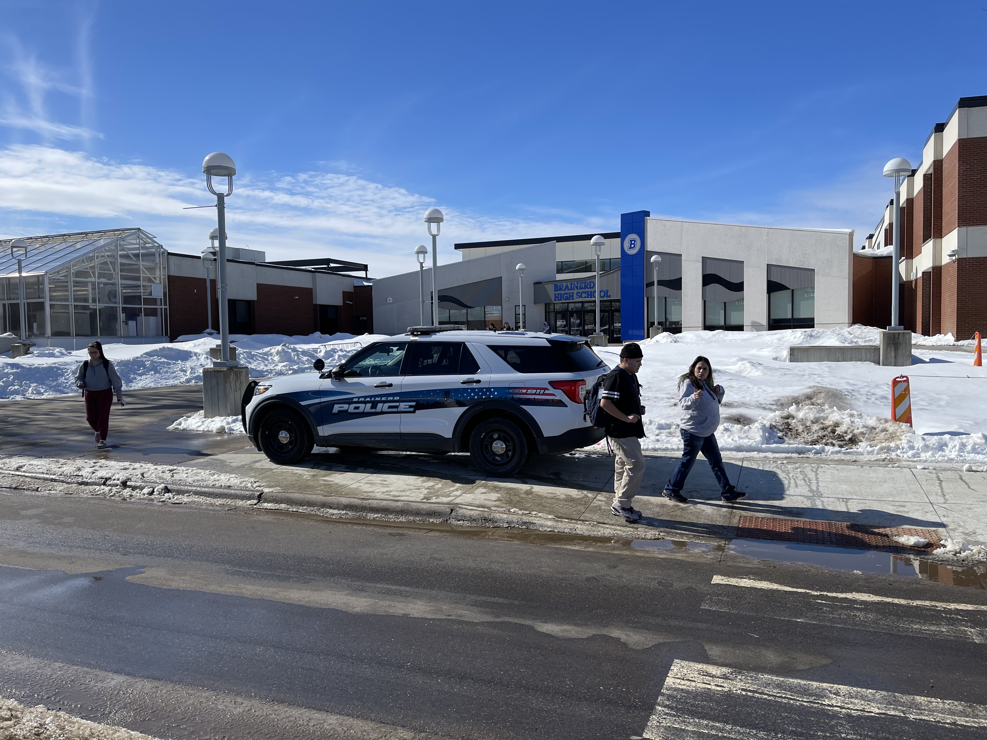 Brainerd among 8 Minnesota schools targeted by hoax shooting calls - Vimarsana News