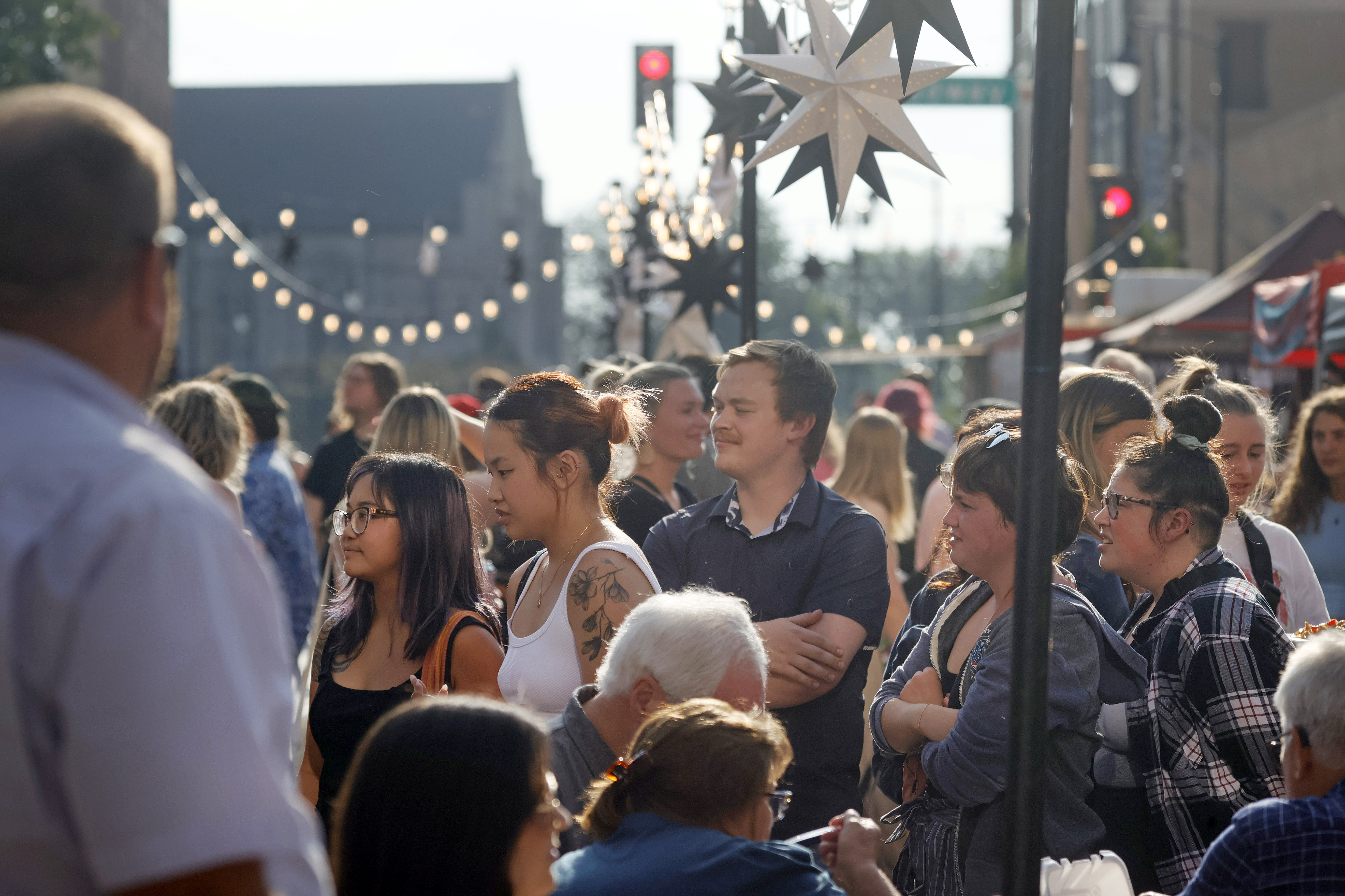 Following Fargo's mass shooting scare, hundreds pack into Broadway Square for downtown Night Bazaar - Vimarsana News