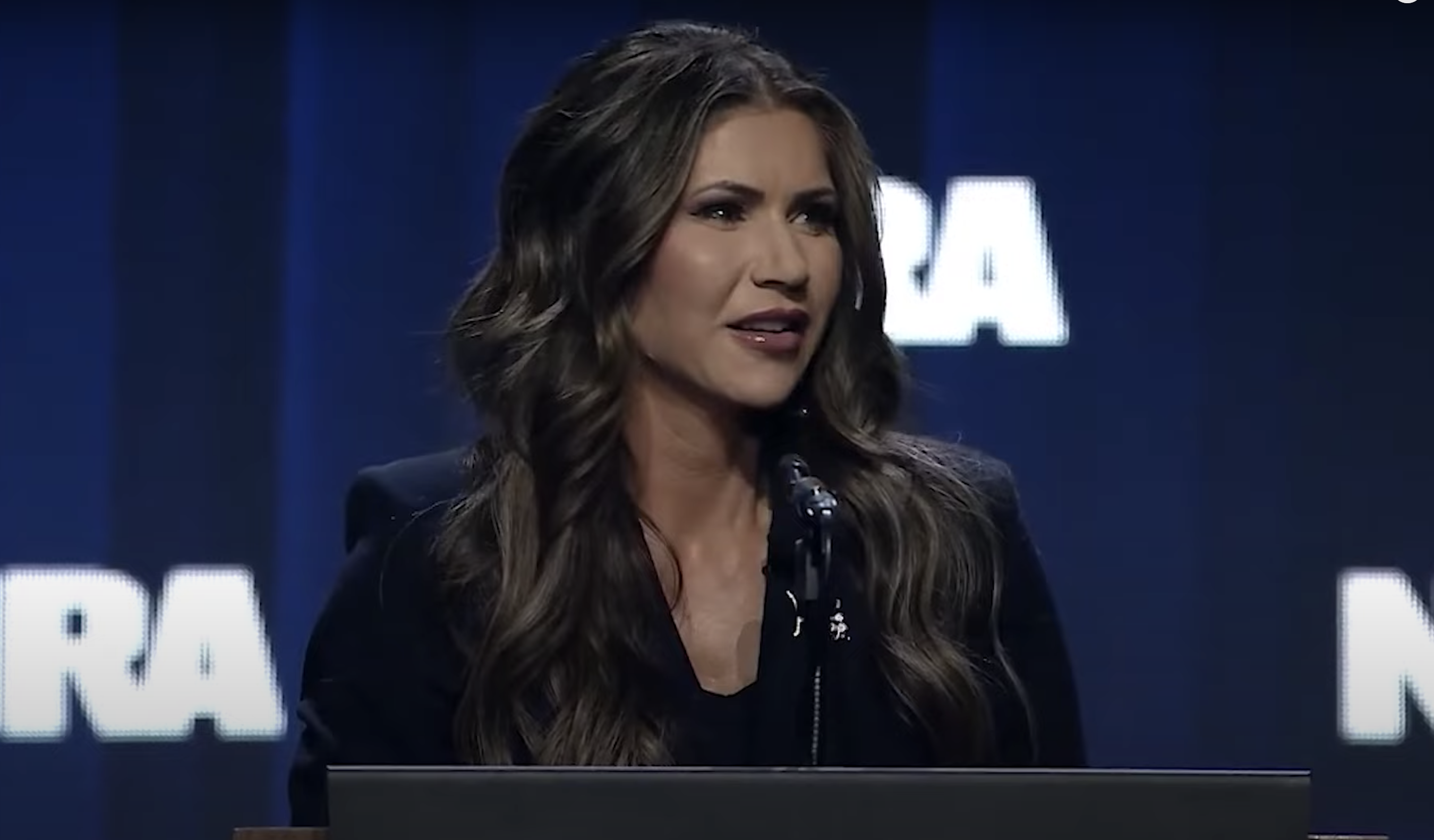 Gov. Kristi Noem signs firearm-related executive order during NRA leadership summit - Vimarsana News